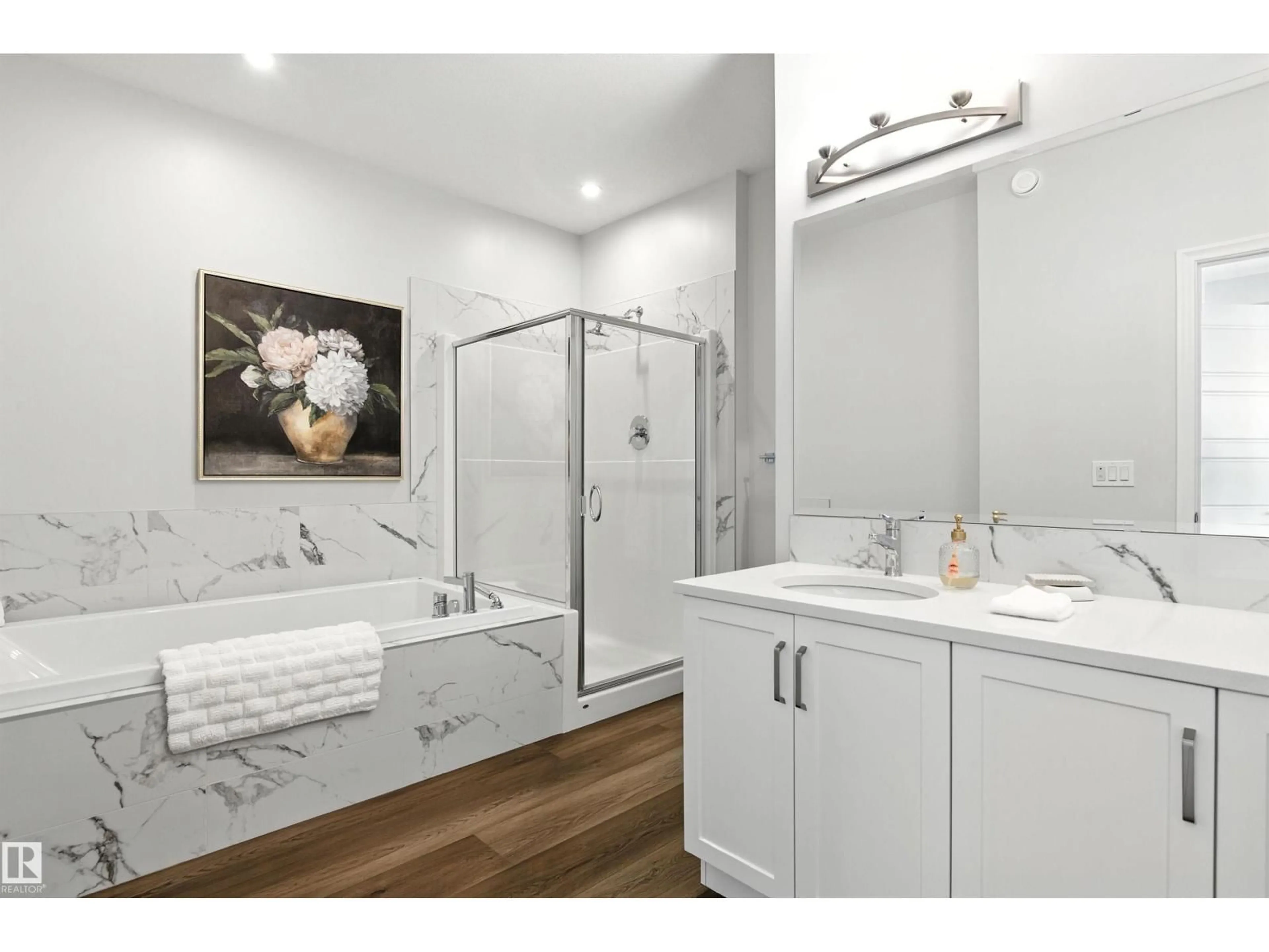 Contemporary bathroom, ceramic/tile floor for NW - 2520 206 ST, Edmonton Alberta T6M1P1