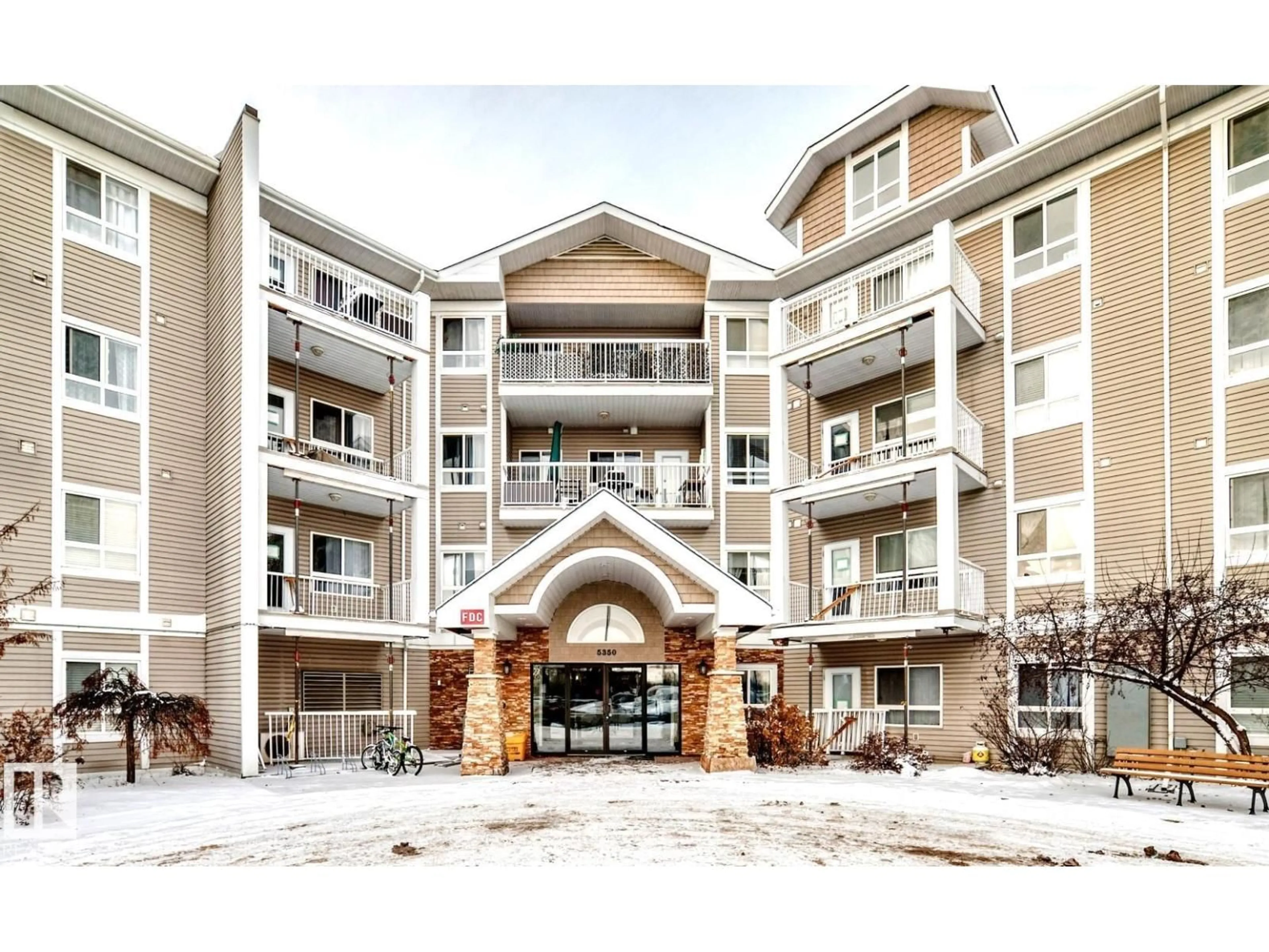 Indoor foyer for #223 - 5350 199 ST NW, Edmonton Alberta T6M0A4