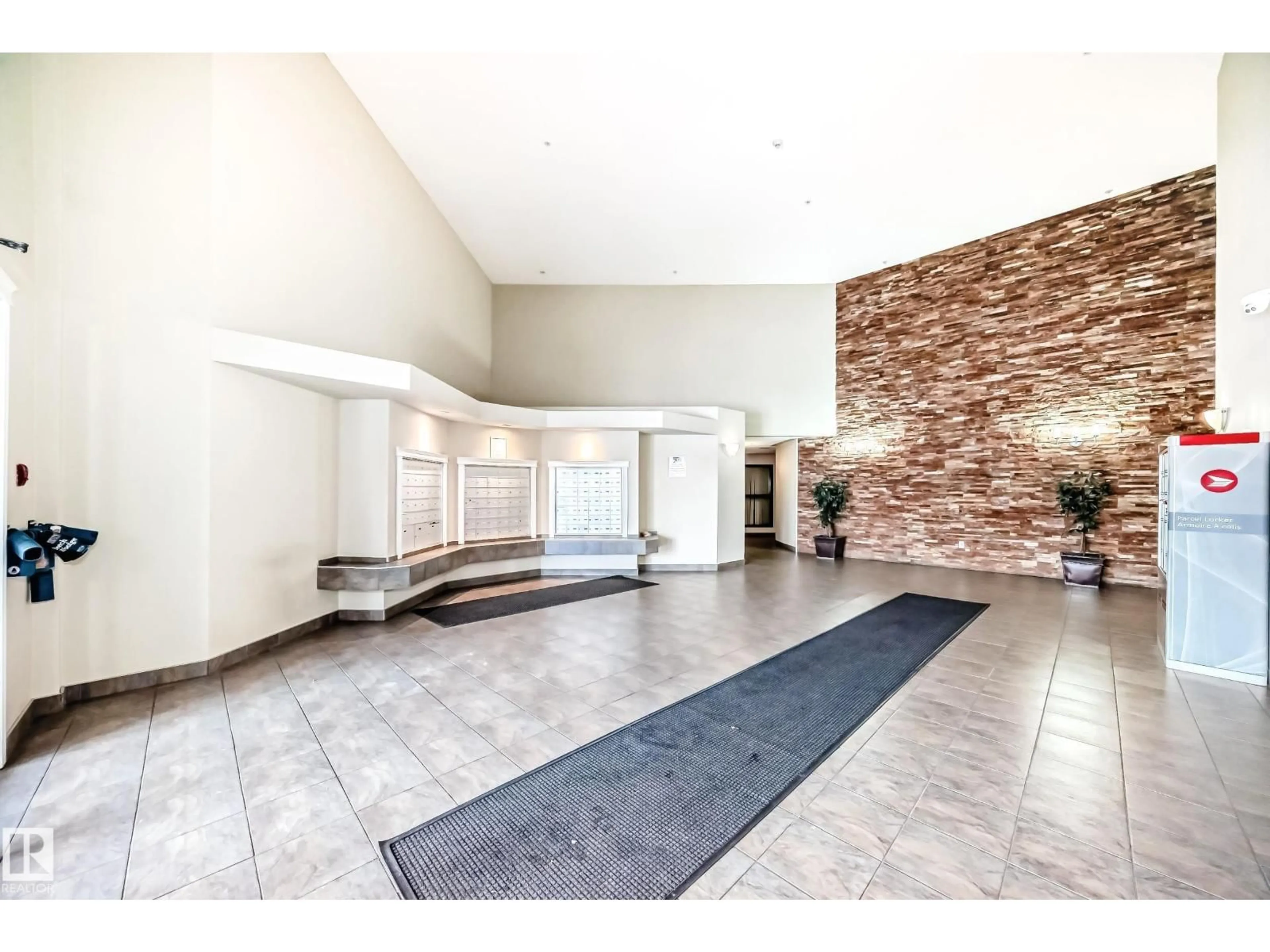 Indoor foyer for #223 - 5350 199 ST NW, Edmonton Alberta T6M0A4
