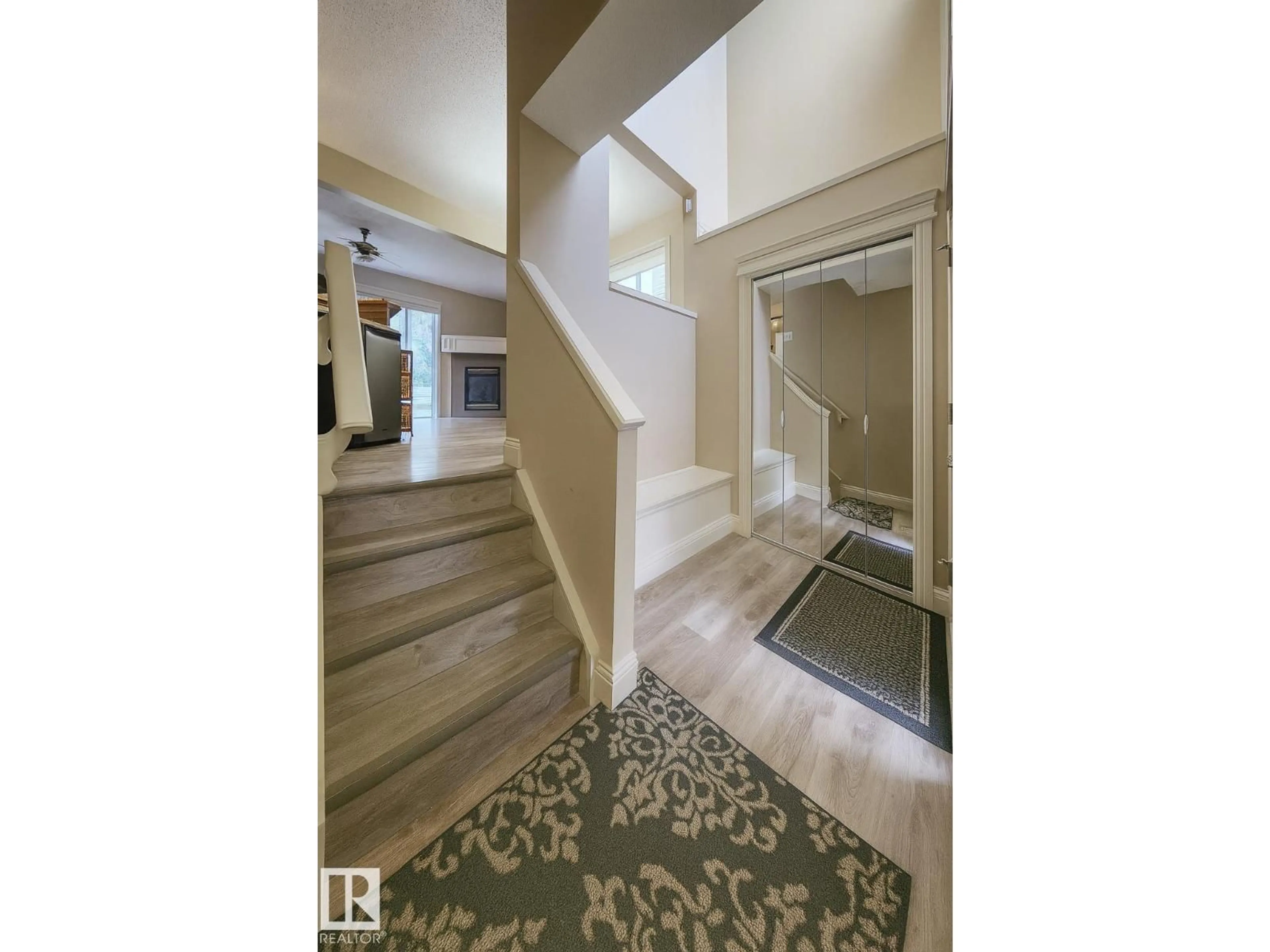 Unknown for 6109 13 AV, Edmonton Alberta T6X0M6