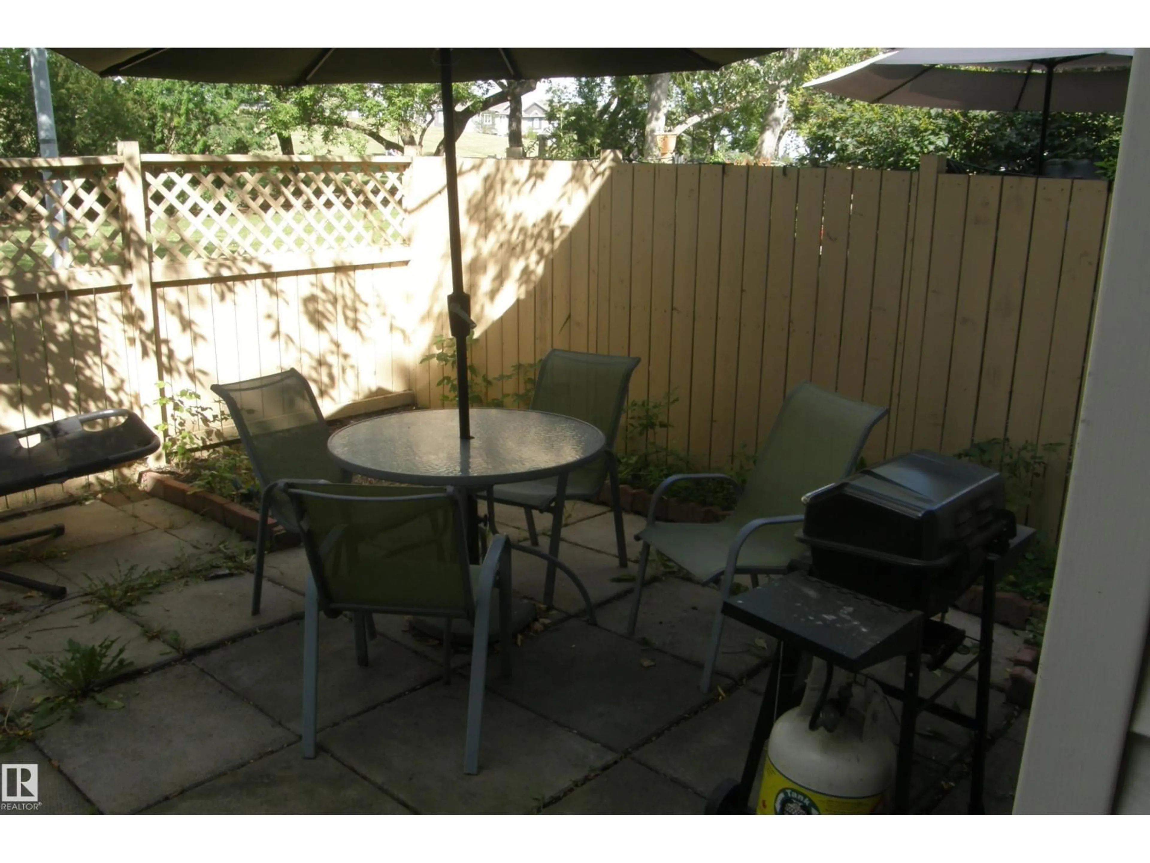 Patio, street for 14619 55 ST, Edmonton Alberta T5A4L7