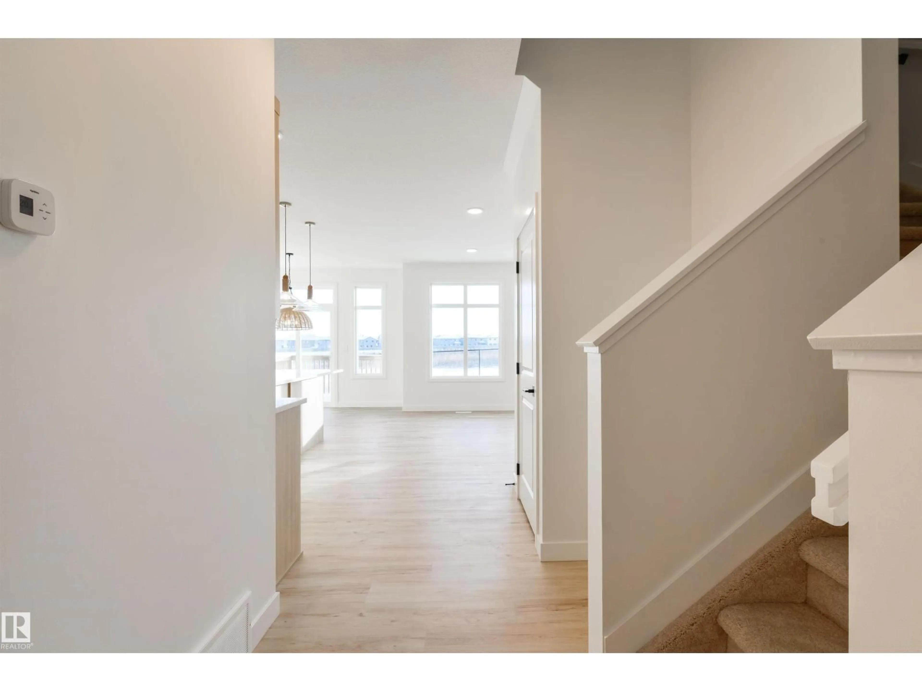 Indoor entryway for 8 COBBLESTONE GA, Spruce Grove Alberta T7X4E4