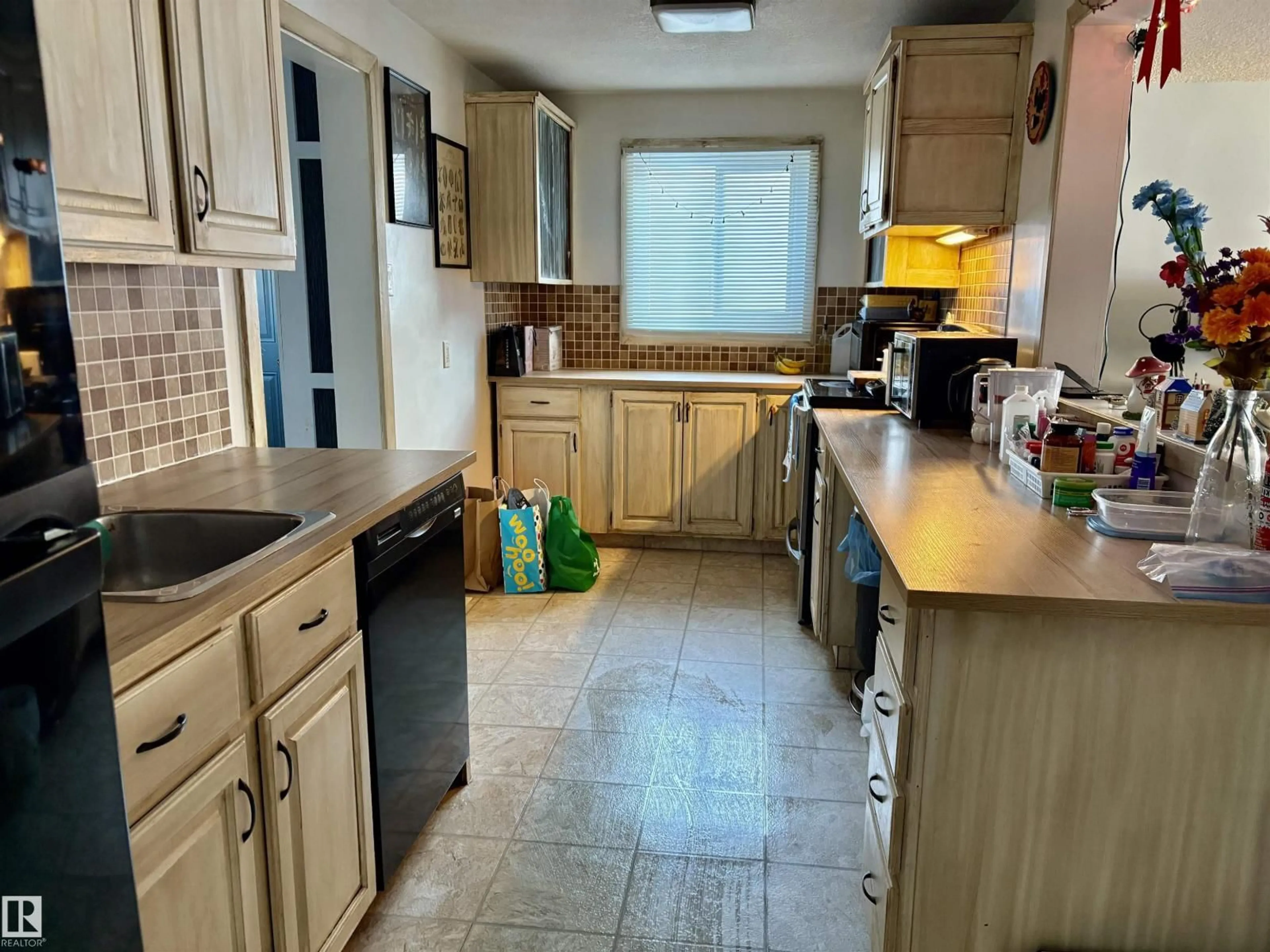 Unknown for 5449 46 ST, Vegreville Alberta T9C1E5