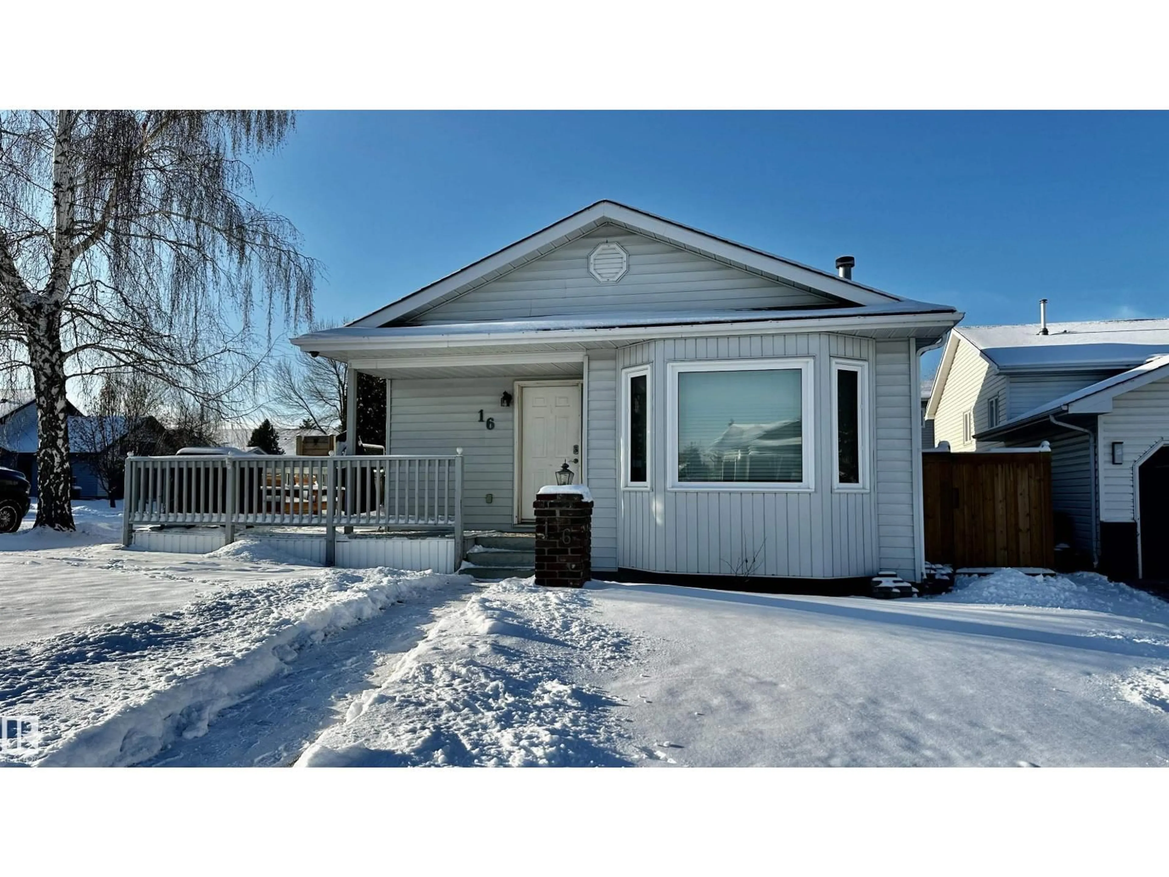 Home with vinyl exterior material, street for 16 CANTERBURY TC, Sherwood Park Alberta T8H1E8