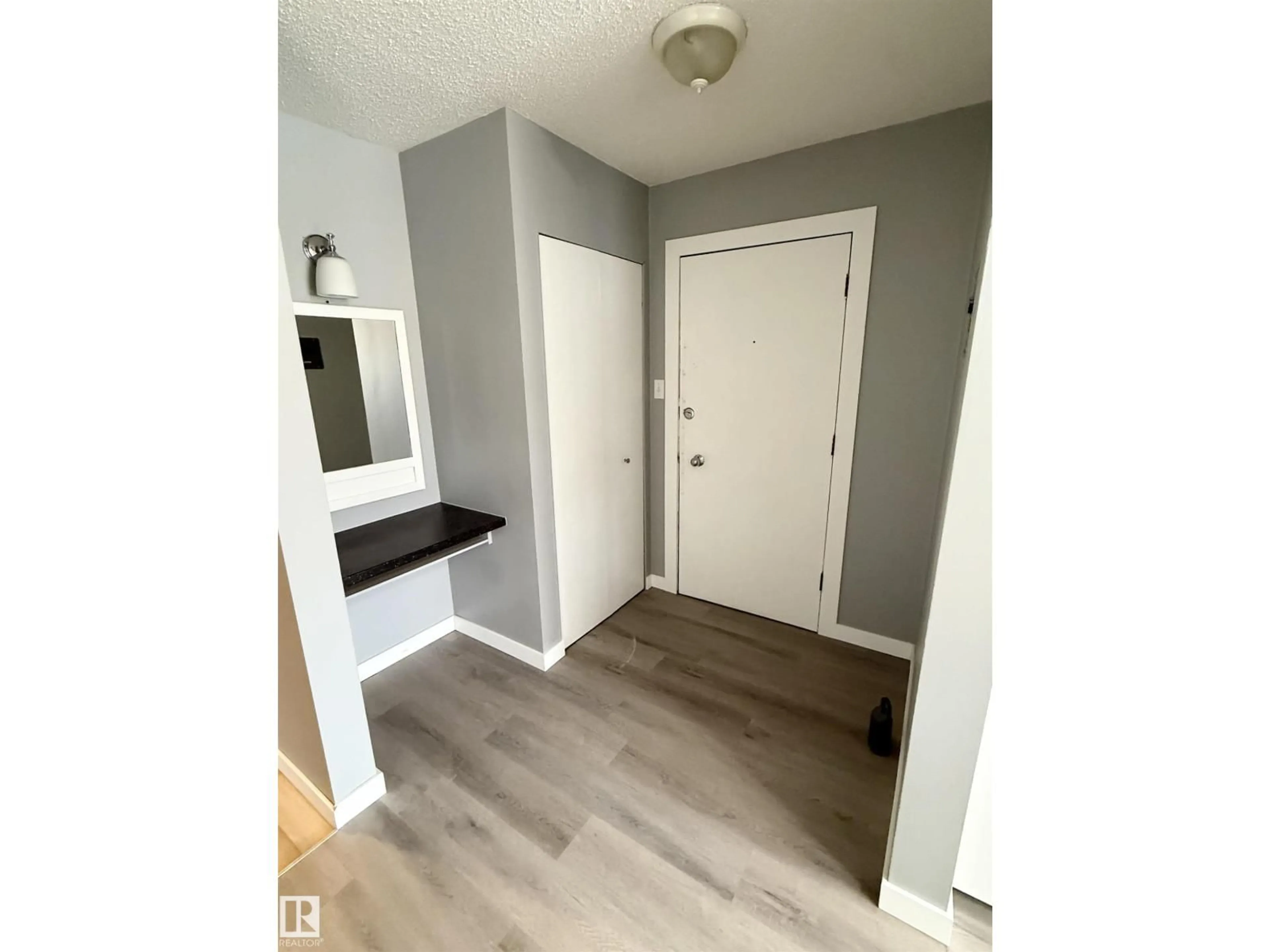 Indoor entryway for #302 - 10725 111 ST, Edmonton Alberta T5H3G2