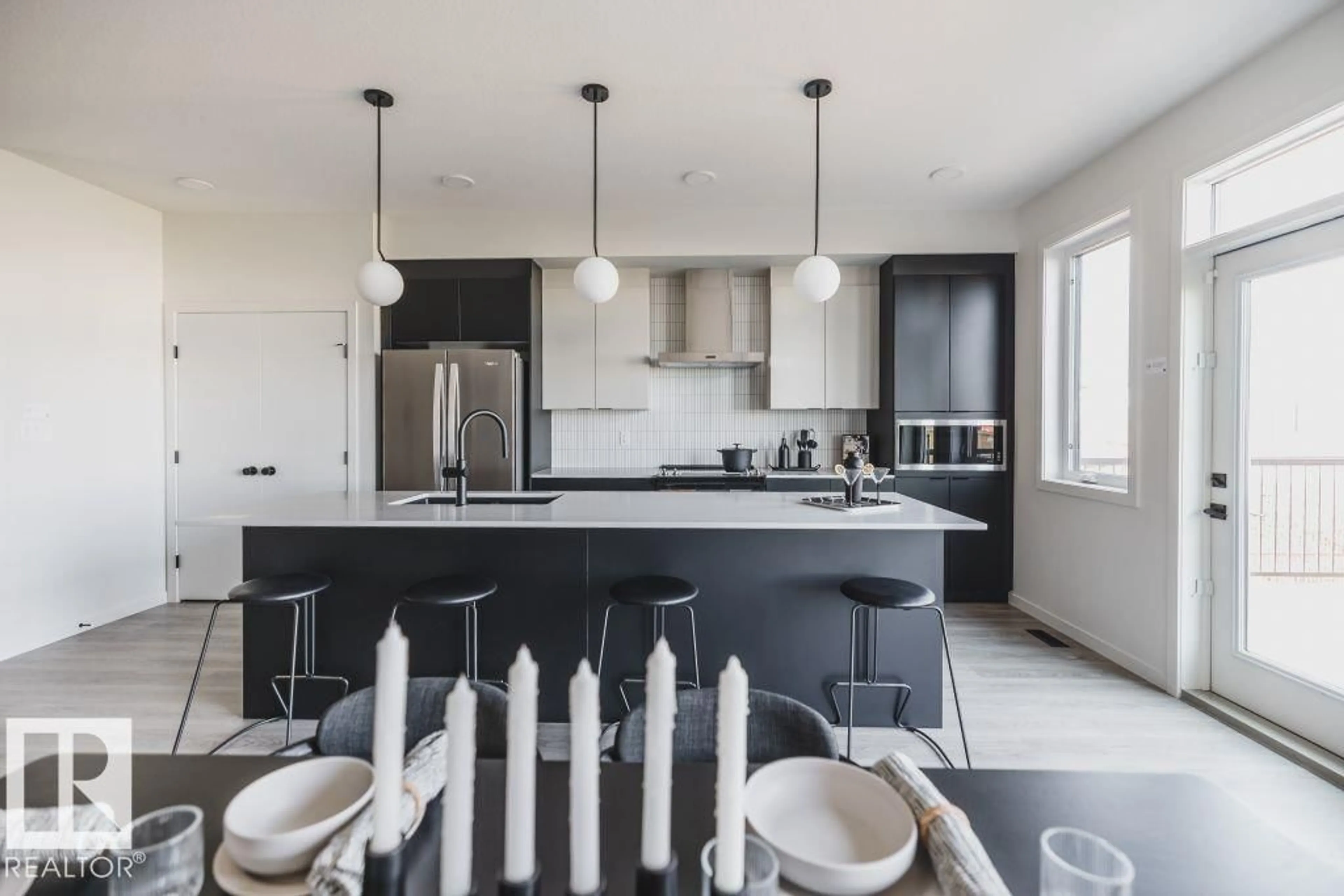 Open concept kitchen, unknown for 163 GARNEAU GA, Spruce Grove Alberta T7X0Z5