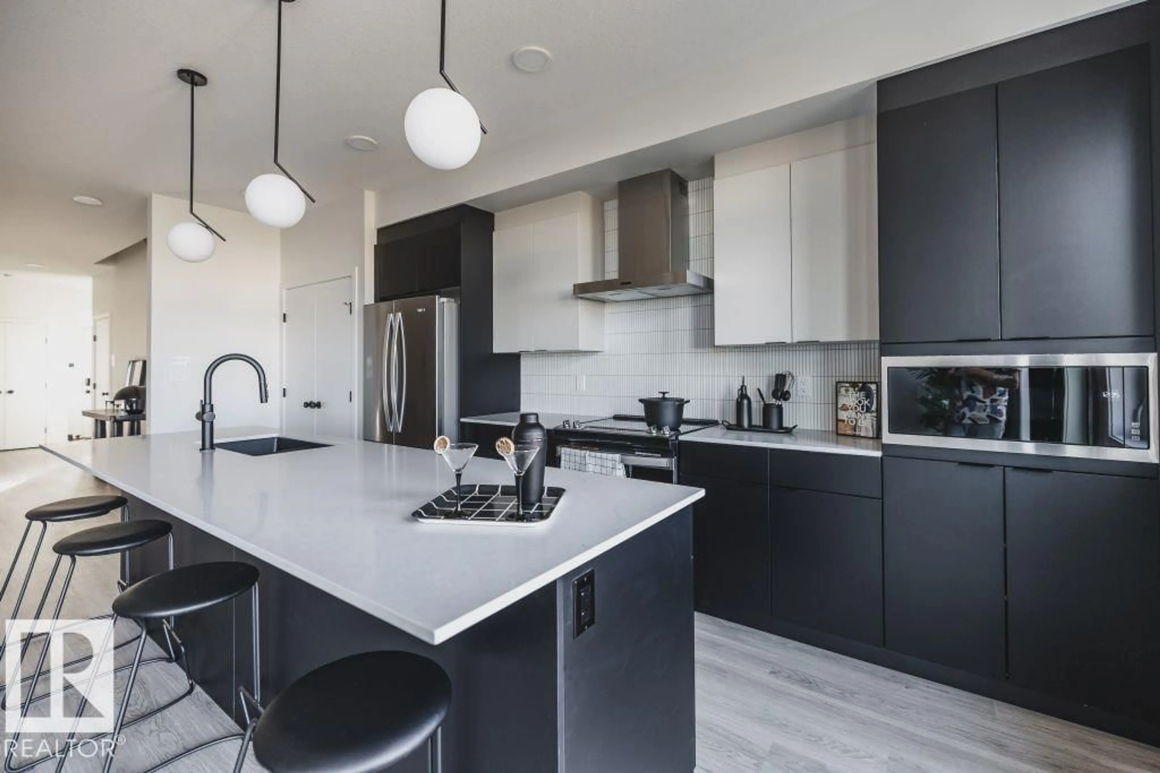 Contemporary kitchen, unknown for 163 GARNEAU GA, Spruce Grove Alberta T7X0Z5