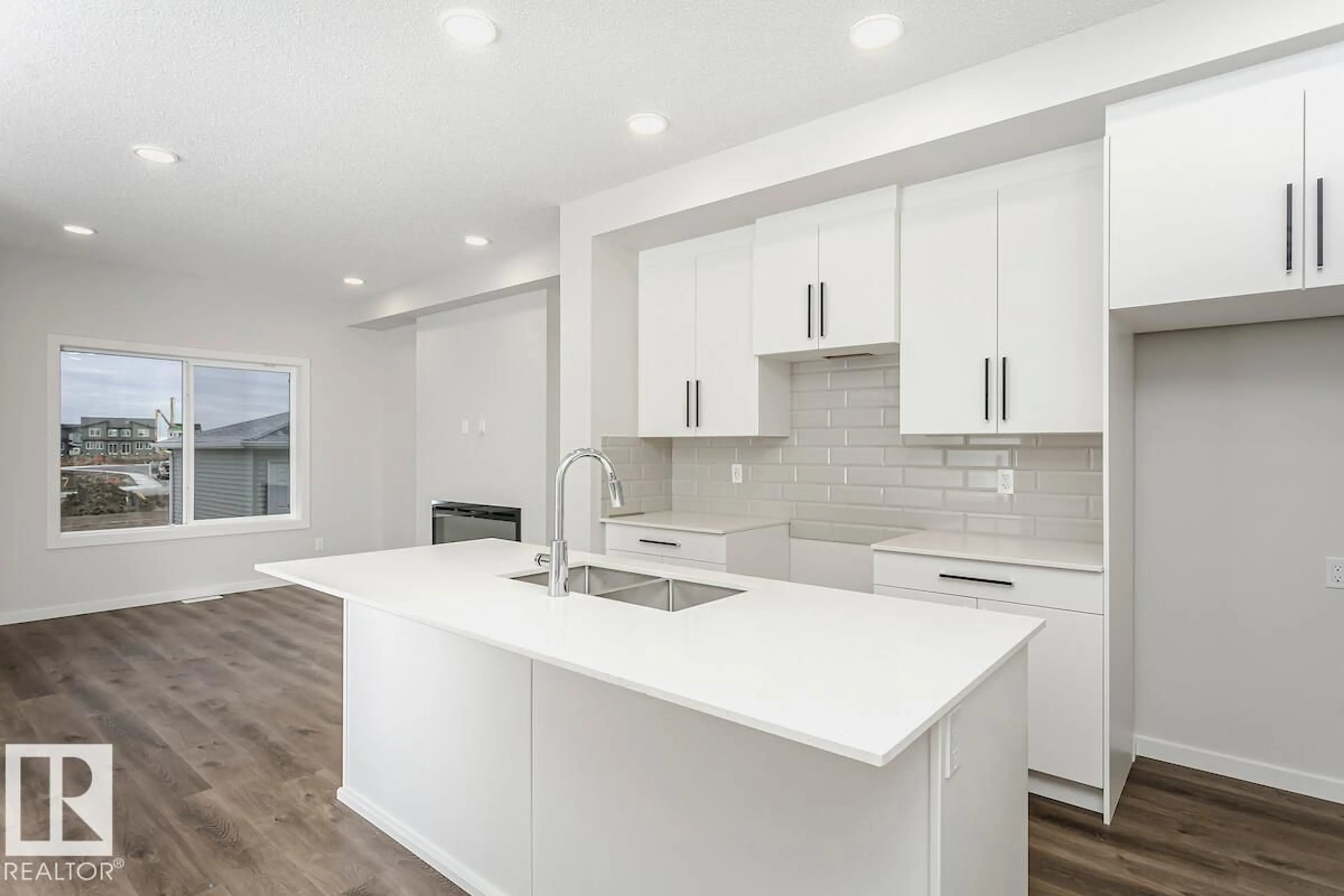 Open concept kitchen, ceramic/tile floor for 788 MATTSON DR, Edmonton Alberta T6X3J3