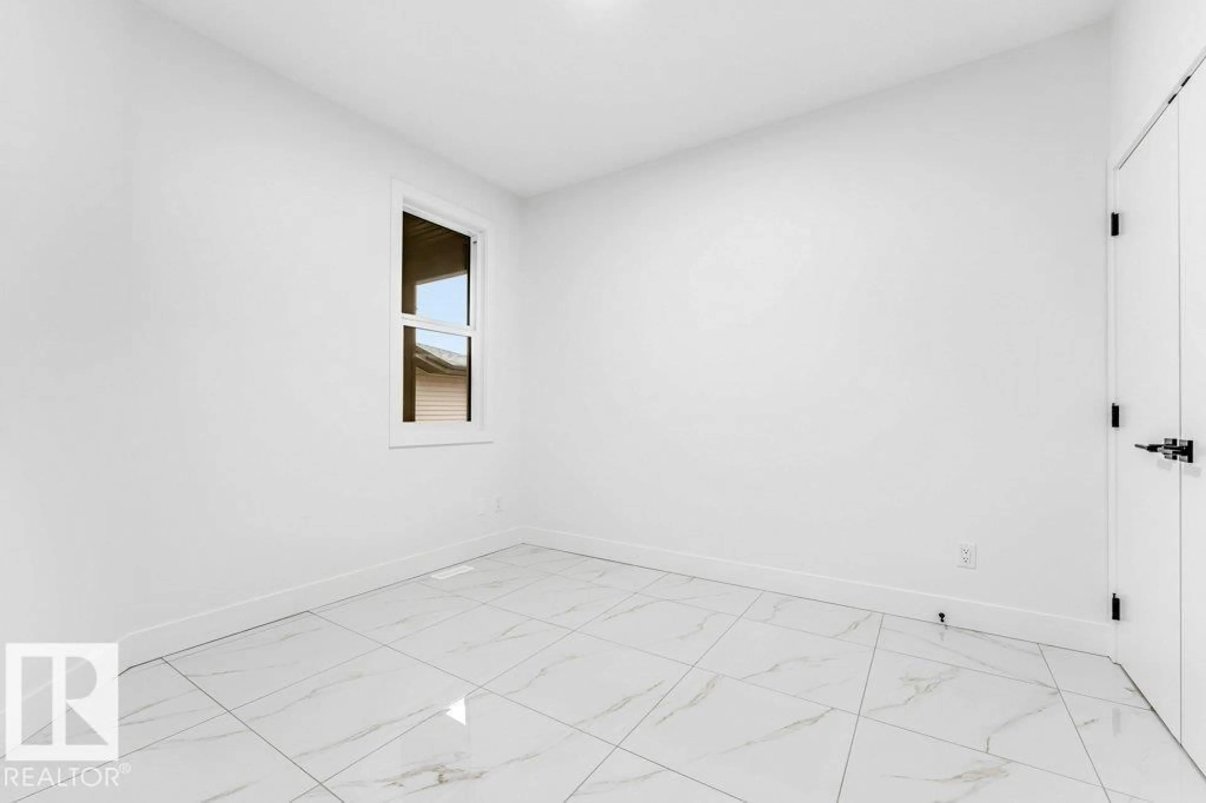 A pic of a room for 221 CRYSTAL CREEK DR, Leduc Alberta T9E0X6