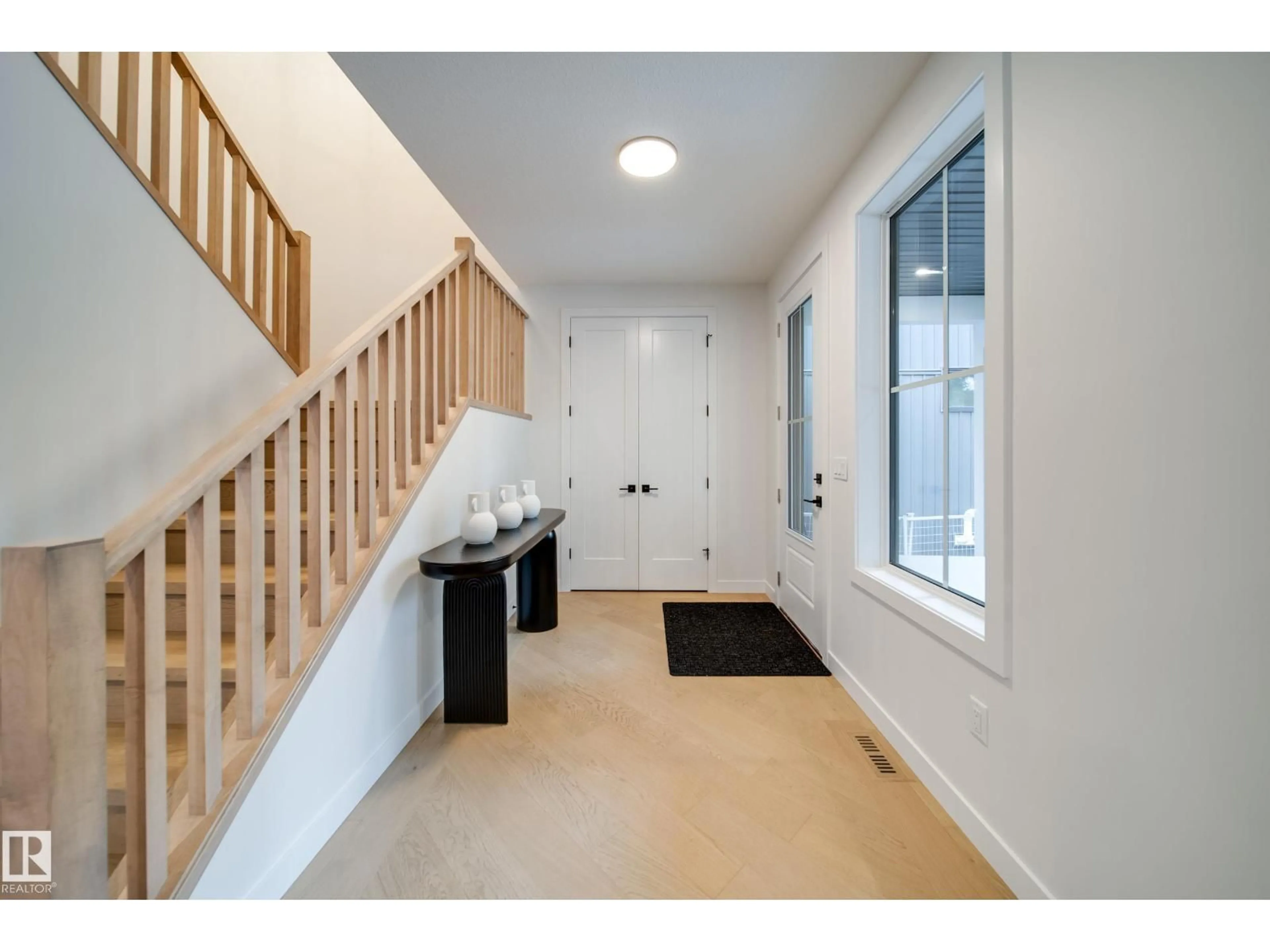 Indoor entryway for 6003 111 AV, Edmonton Alberta T5W0L1