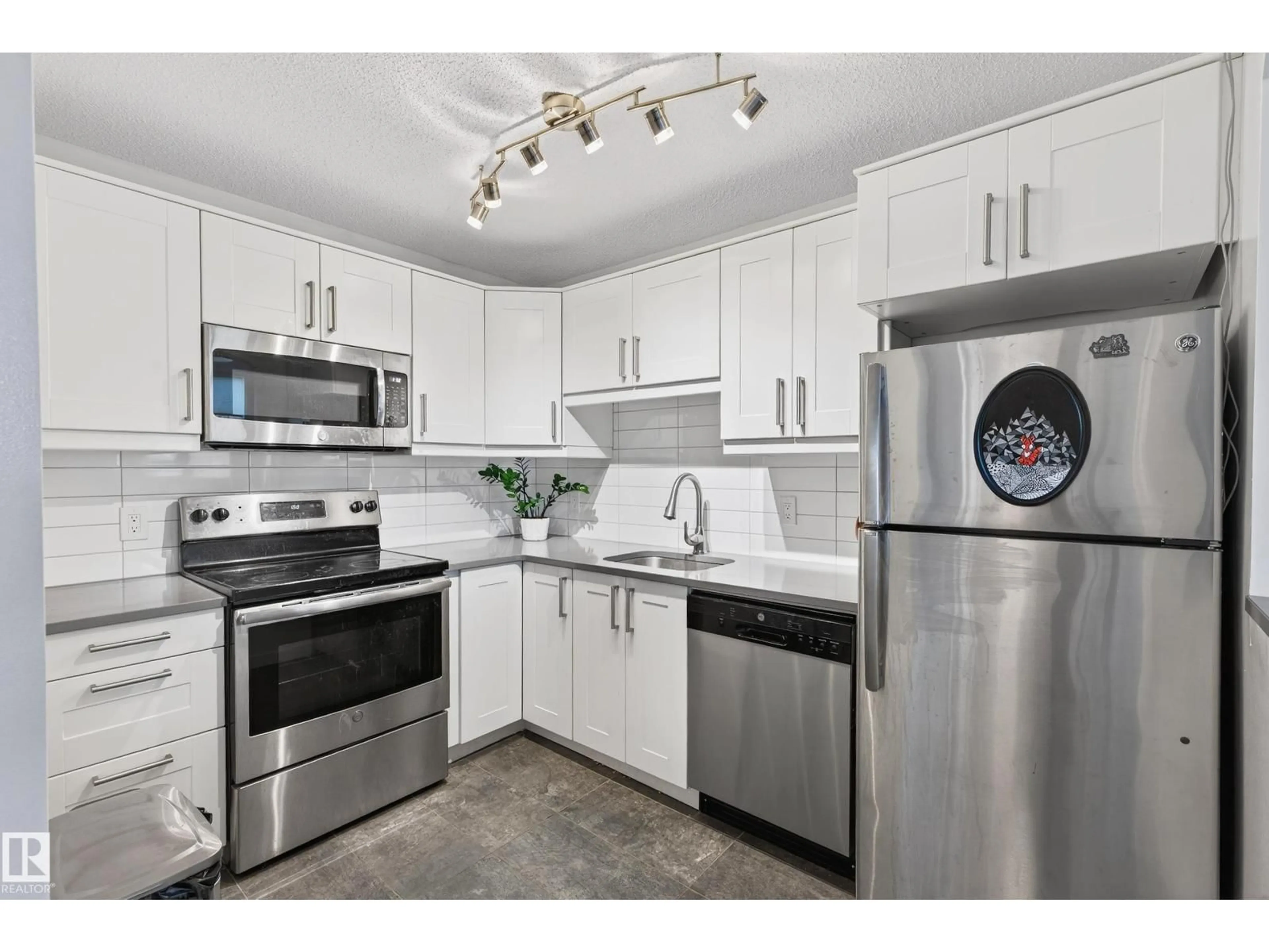 Standard kitchen, unknown for #602 - 9916 113 ST, Edmonton Alberta T5K2N5