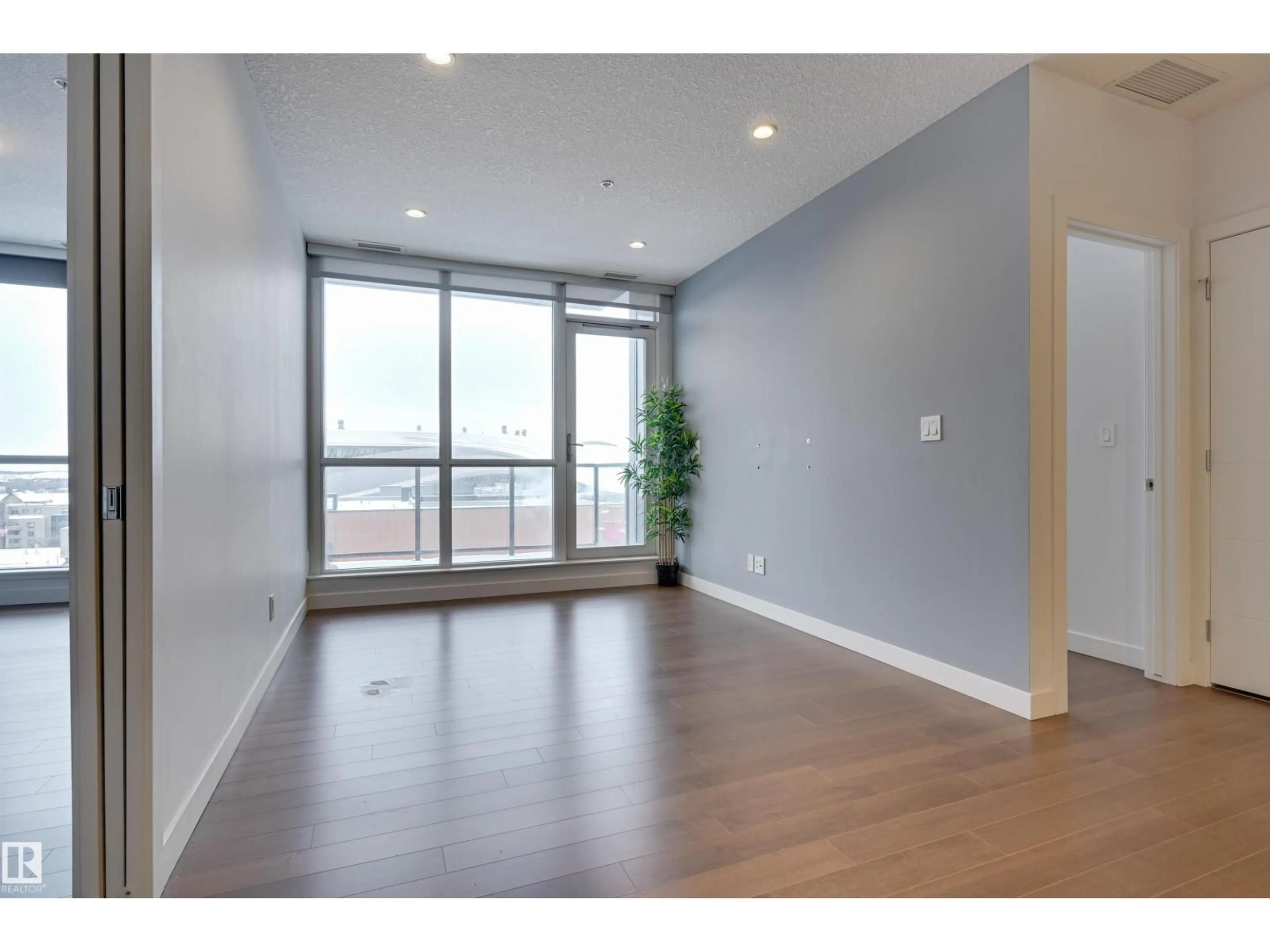 Unknown for 806 10238 103 ST NW, Edmonton Alberta T5J0G6