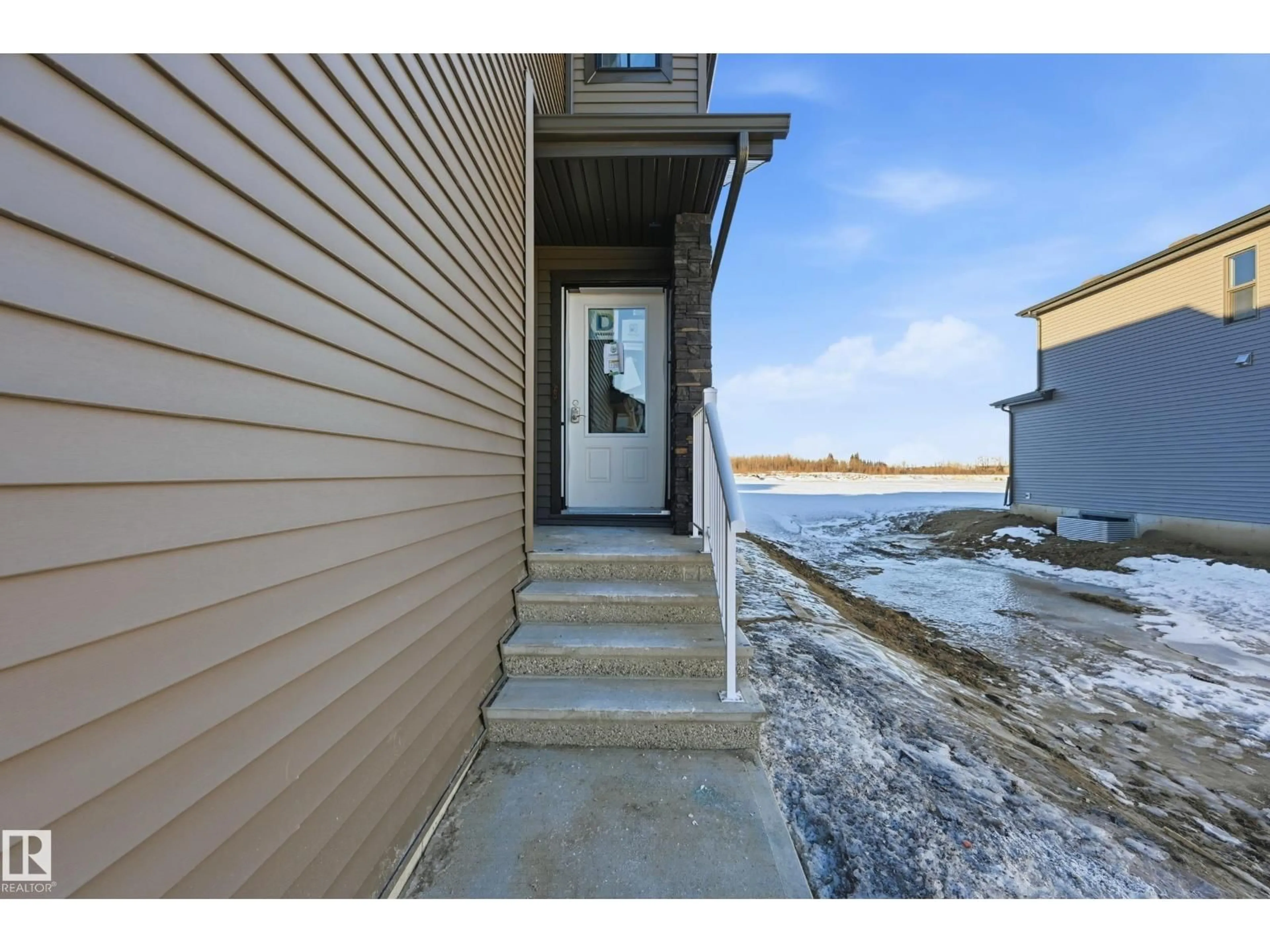 Indoor entryway for 11 GABLE CM, Spruce Grove Alberta T7X4E6