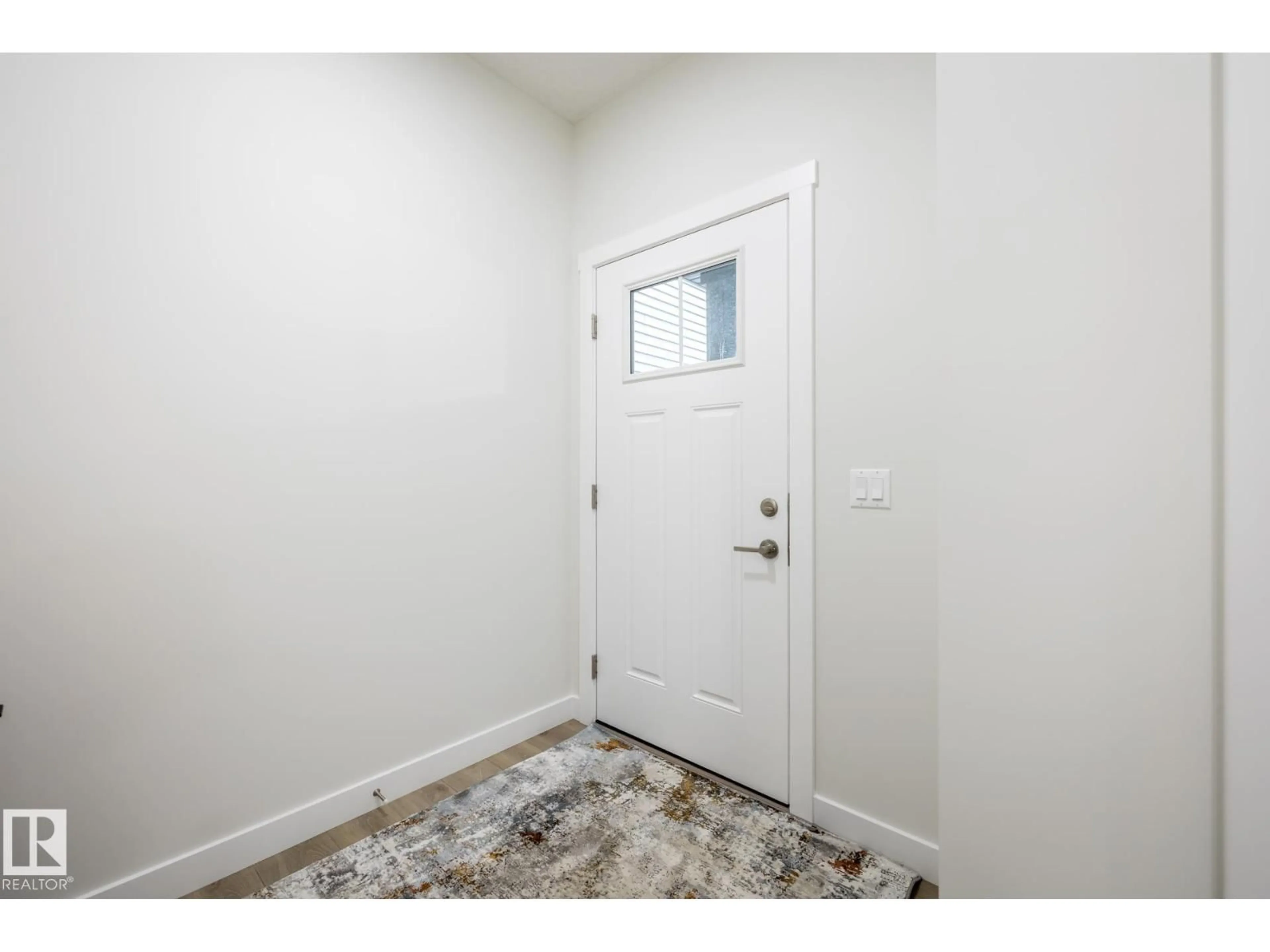 Indoor entryway for 11 GABLE CM, Spruce Grove Alberta T7X4E6