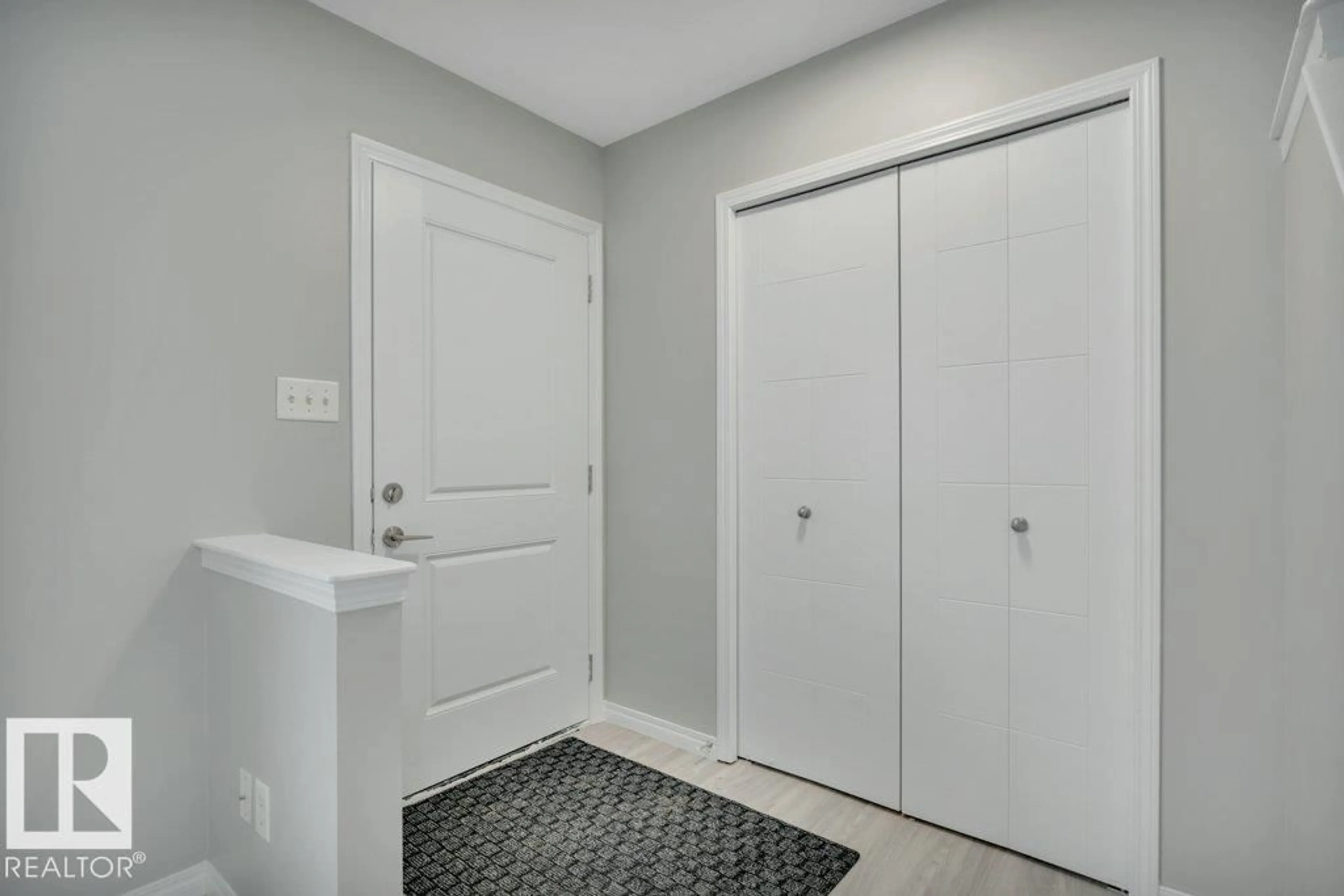 Indoor entryway for 2338 29A AV AV, Edmonton Alberta T6T2B1