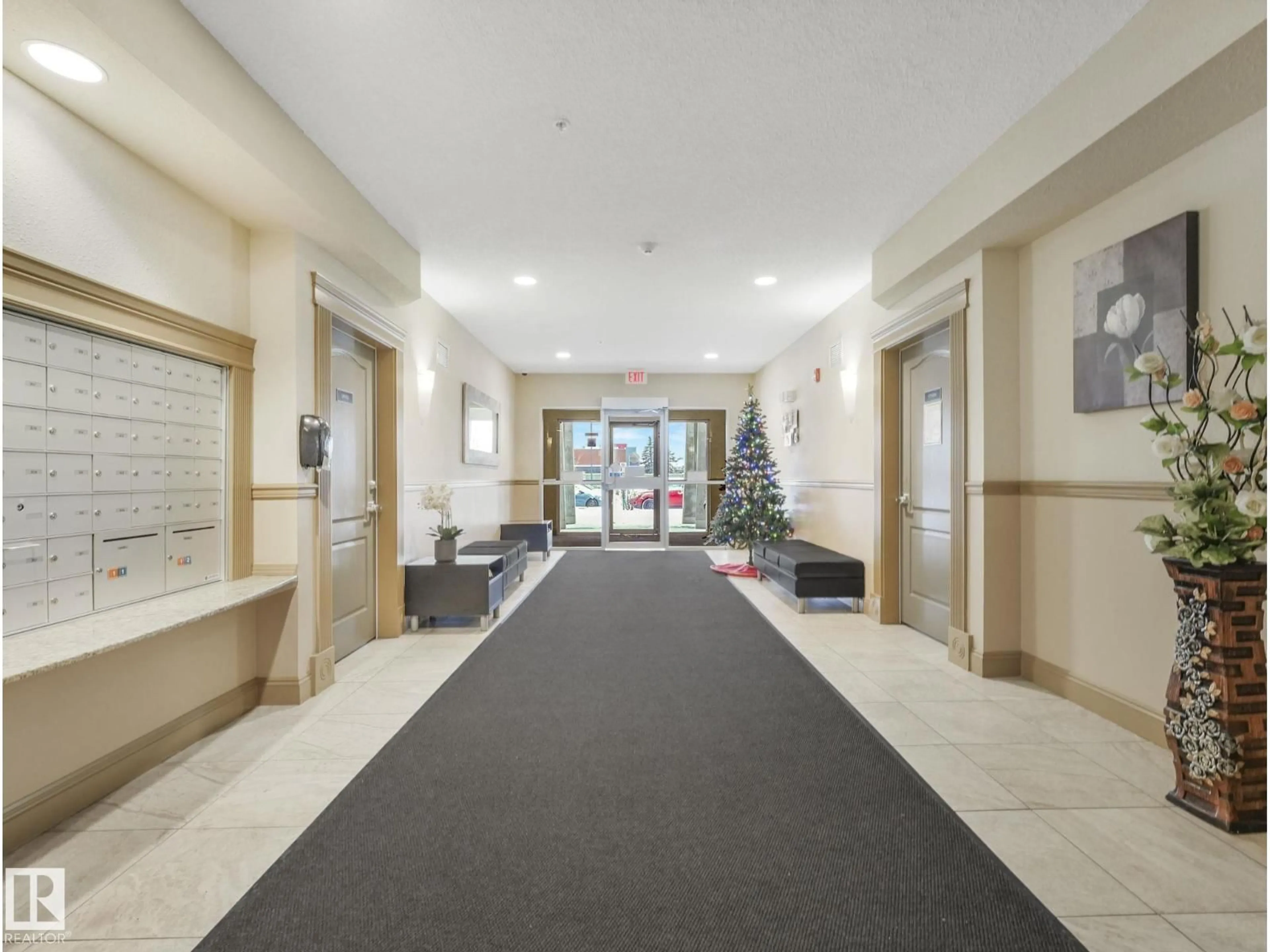Lobby for NW - 317 12650 142 AV, Edmonton Alberta T6V1M2