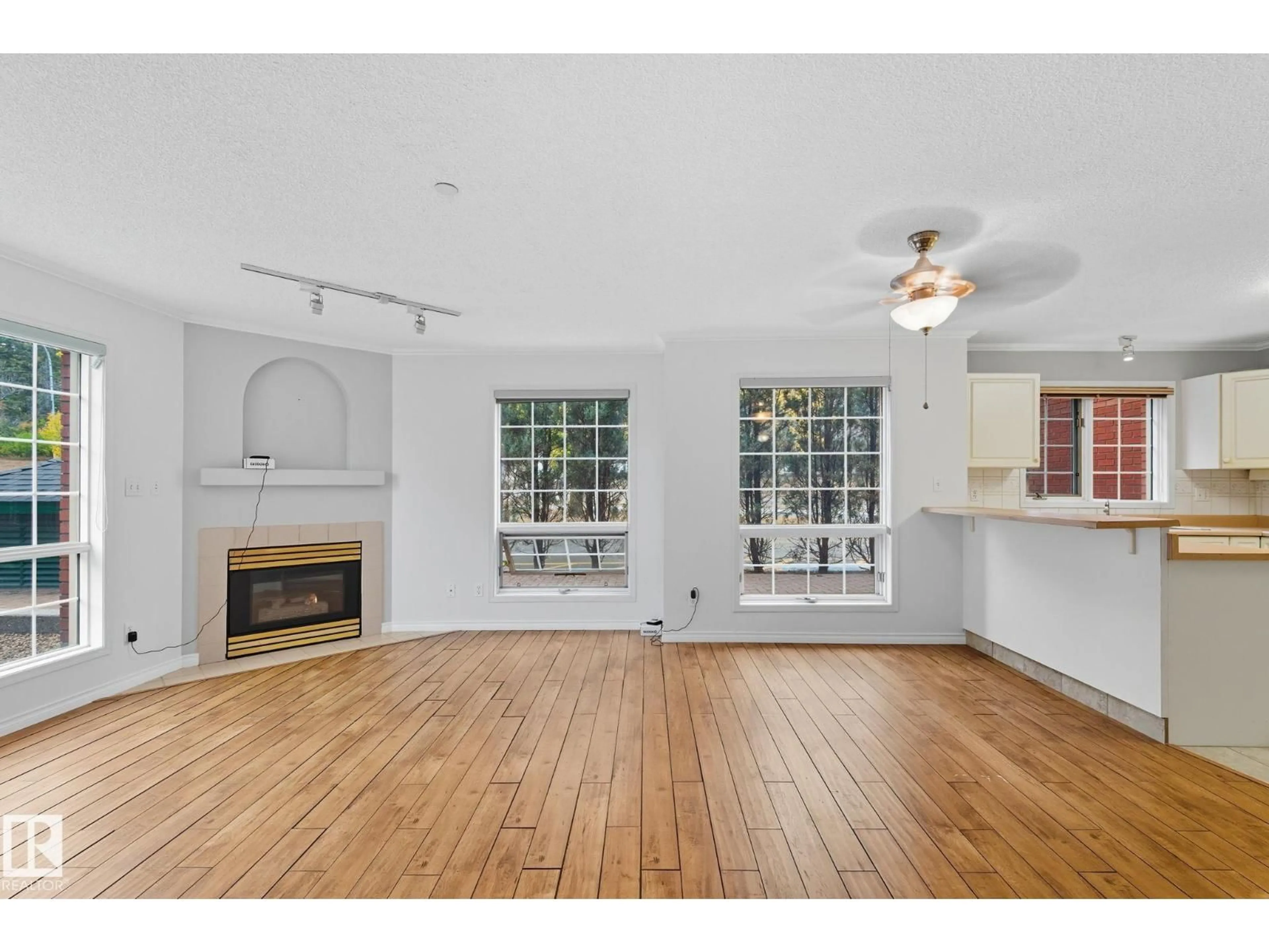 A pic of a room for 35 SIR WINSTON CHURCHILL AV, St. Albert Alberta T8N0G3