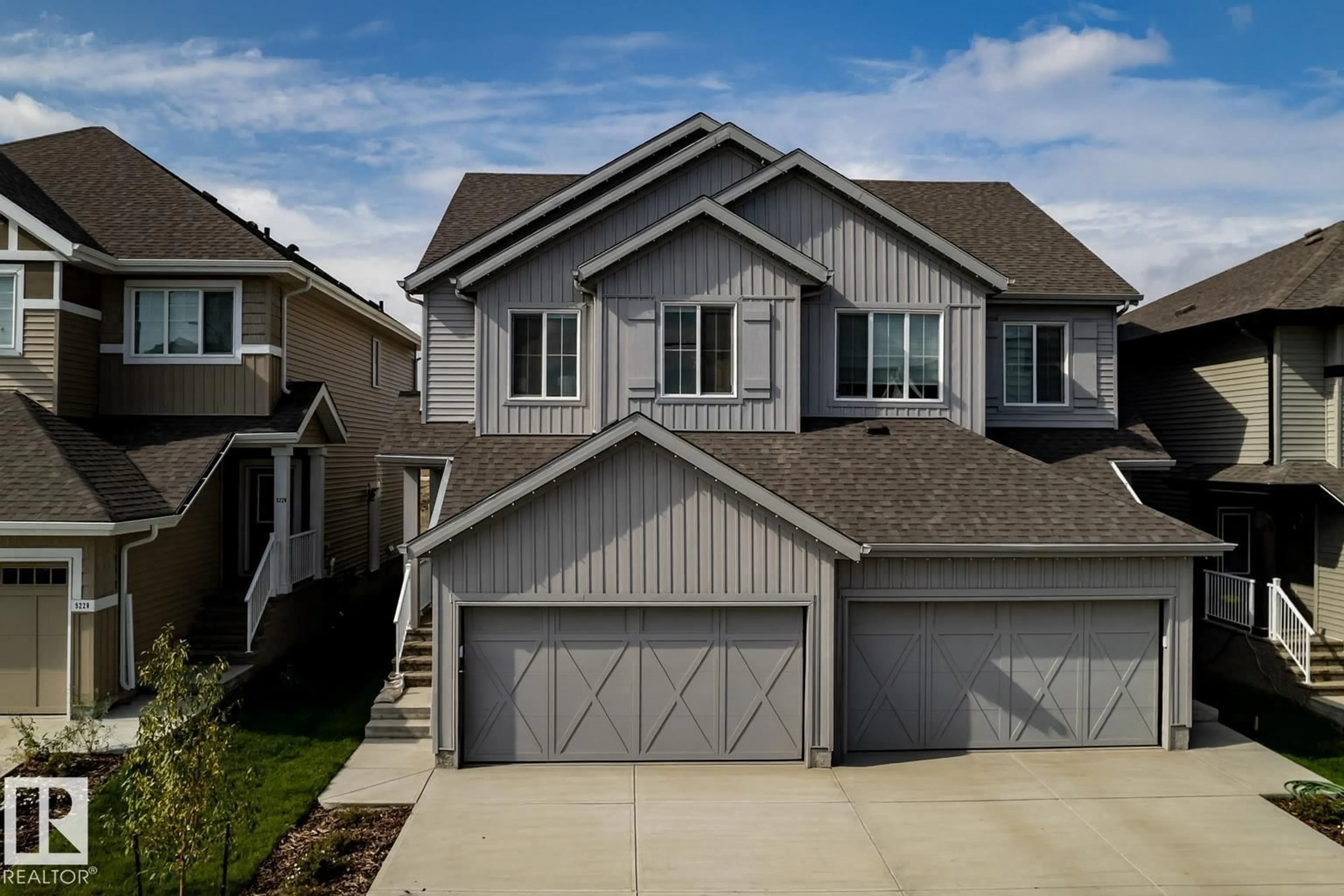 Home with vinyl exterior material, street for SW - 5226 KINNEY PL, Edmonton Alberta T6W5G5