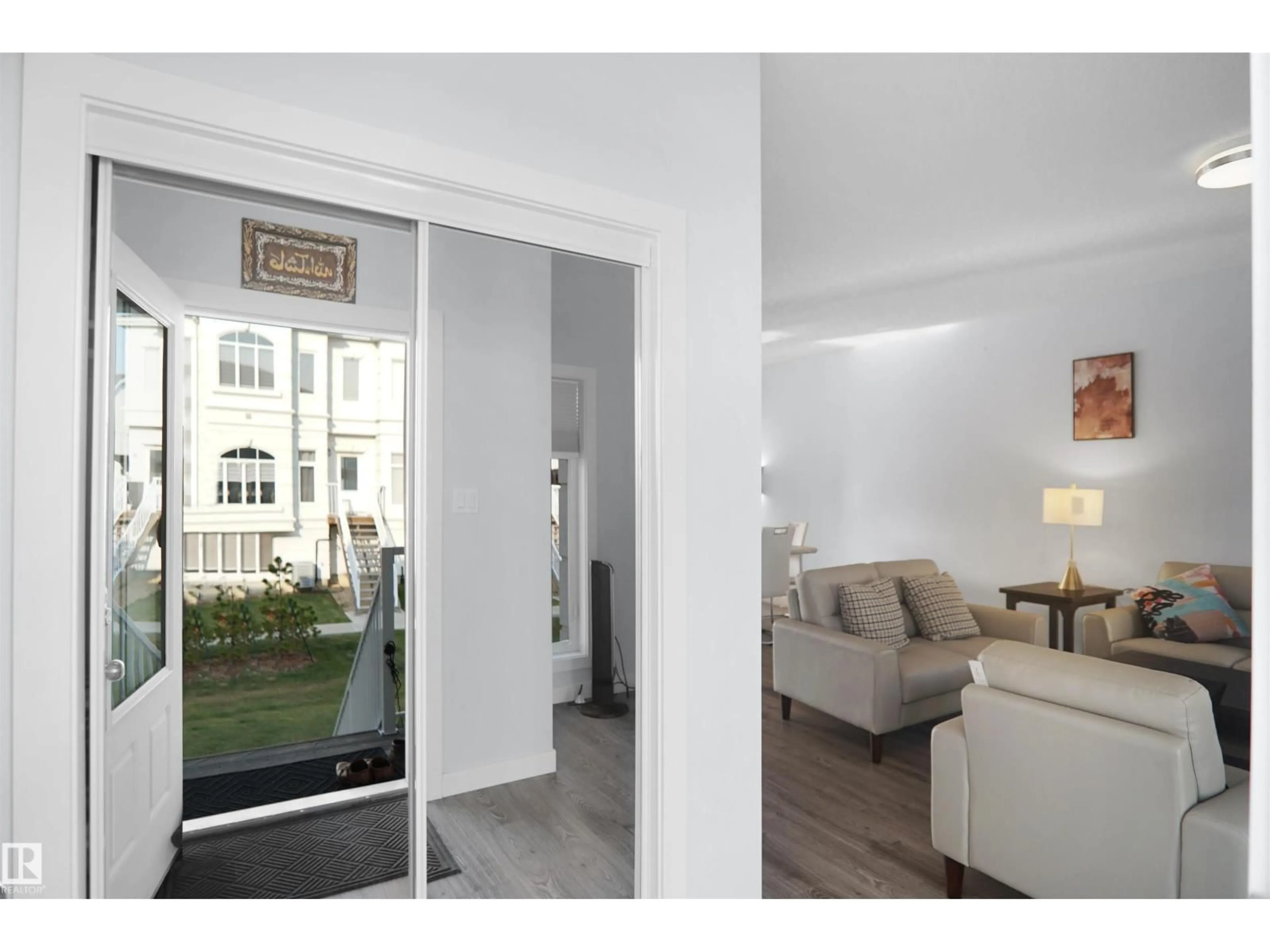 Unknown for SW - 67 723 172 ST, Edmonton Alberta T6W2N6