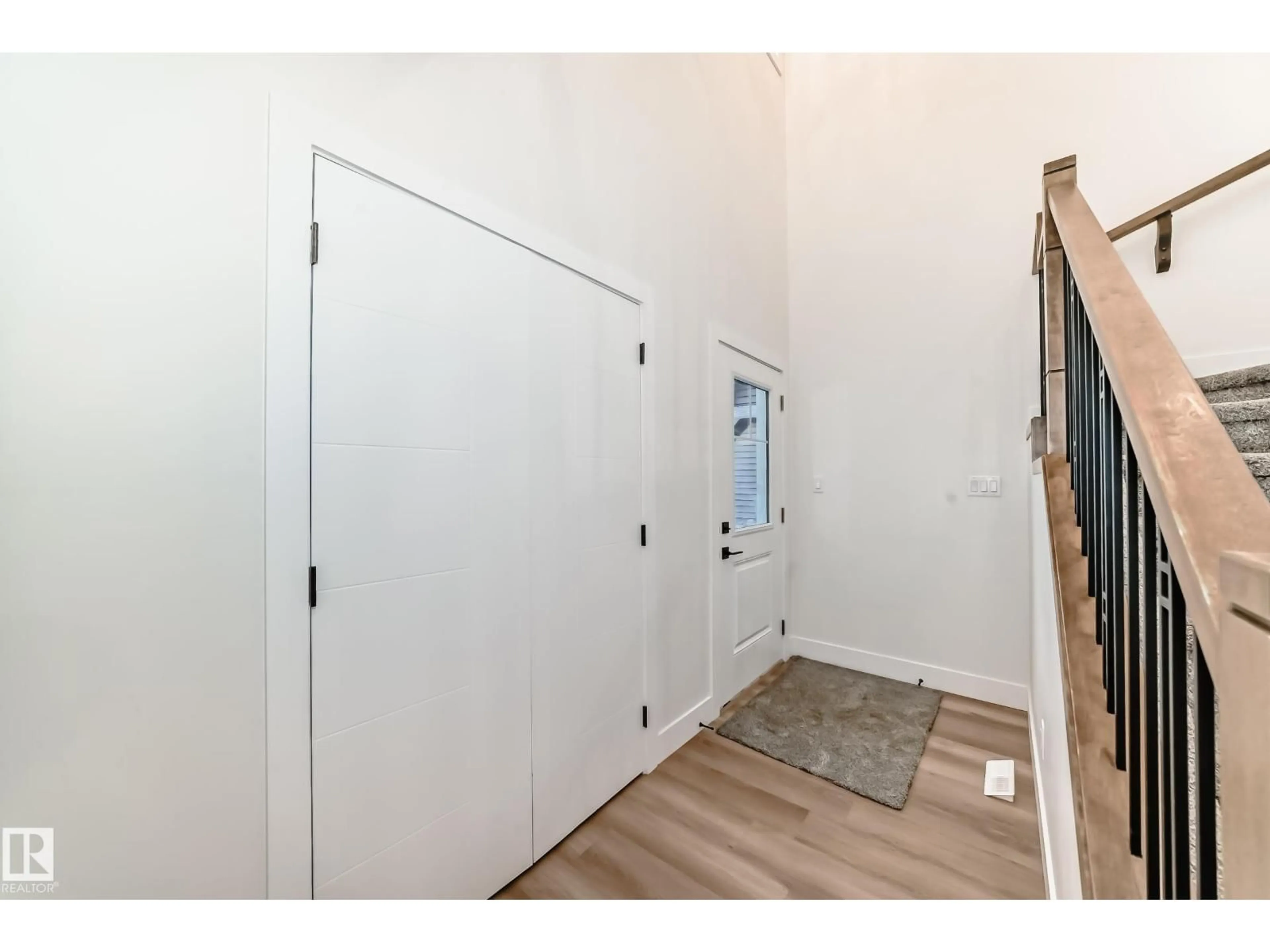 Indoor entryway for 81 ELLIOT WD, Fort Saskatchewan Alberta T8L1R8