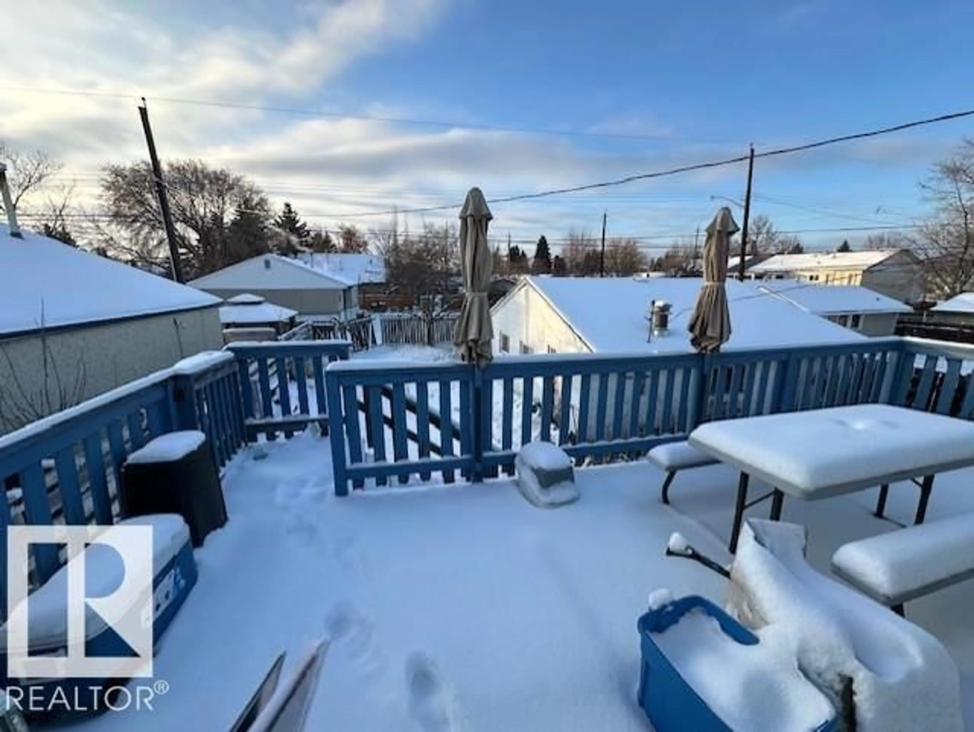 A pic from outside/outdoor area/front of a property/back of a property/a pic from drone, mountain view for NW - 13132 132 ST, Edmonton Alberta T5R1R7