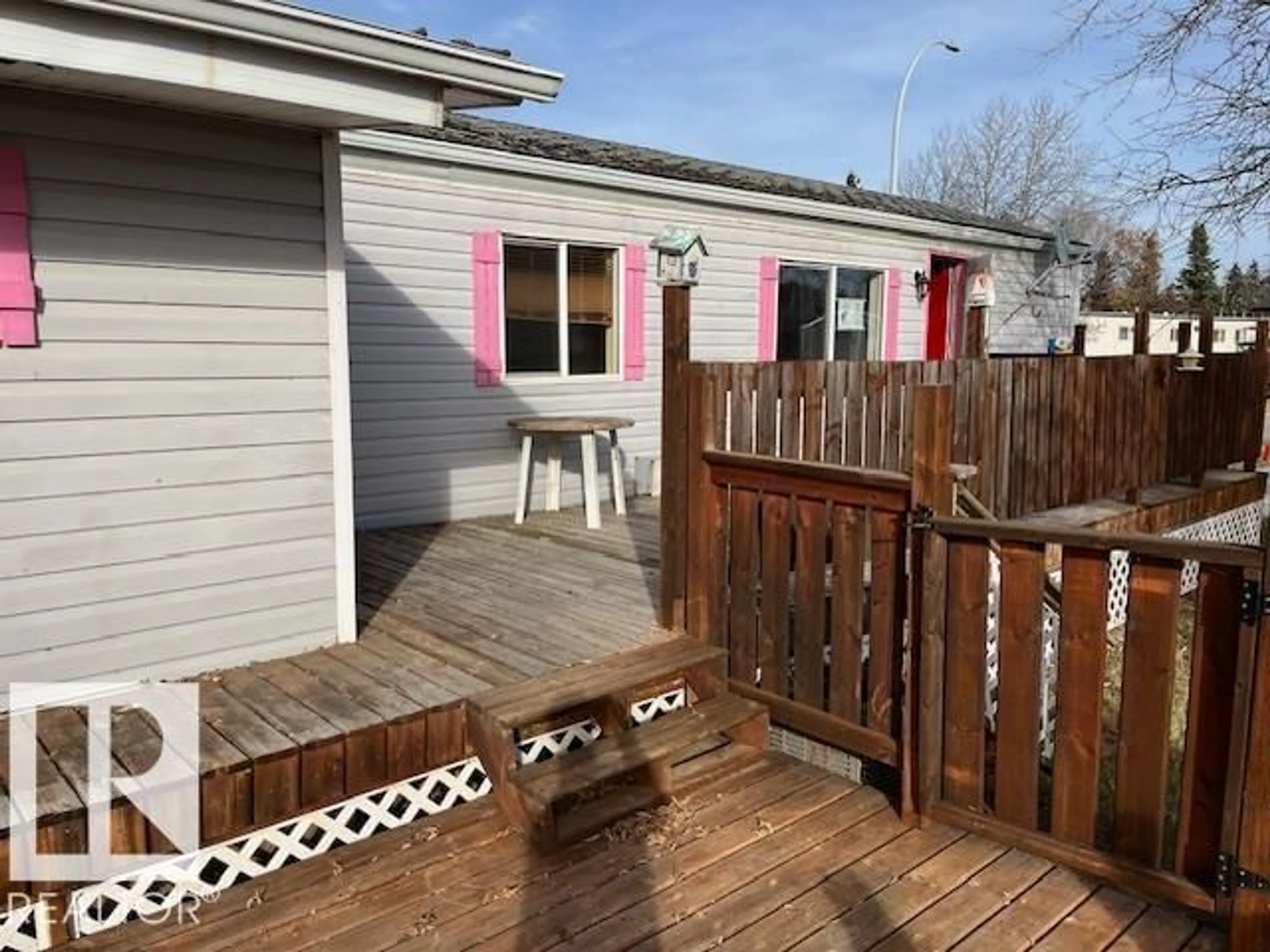 Patio, street for 5124 50 ST, Onoway Alberta T0E1V0
