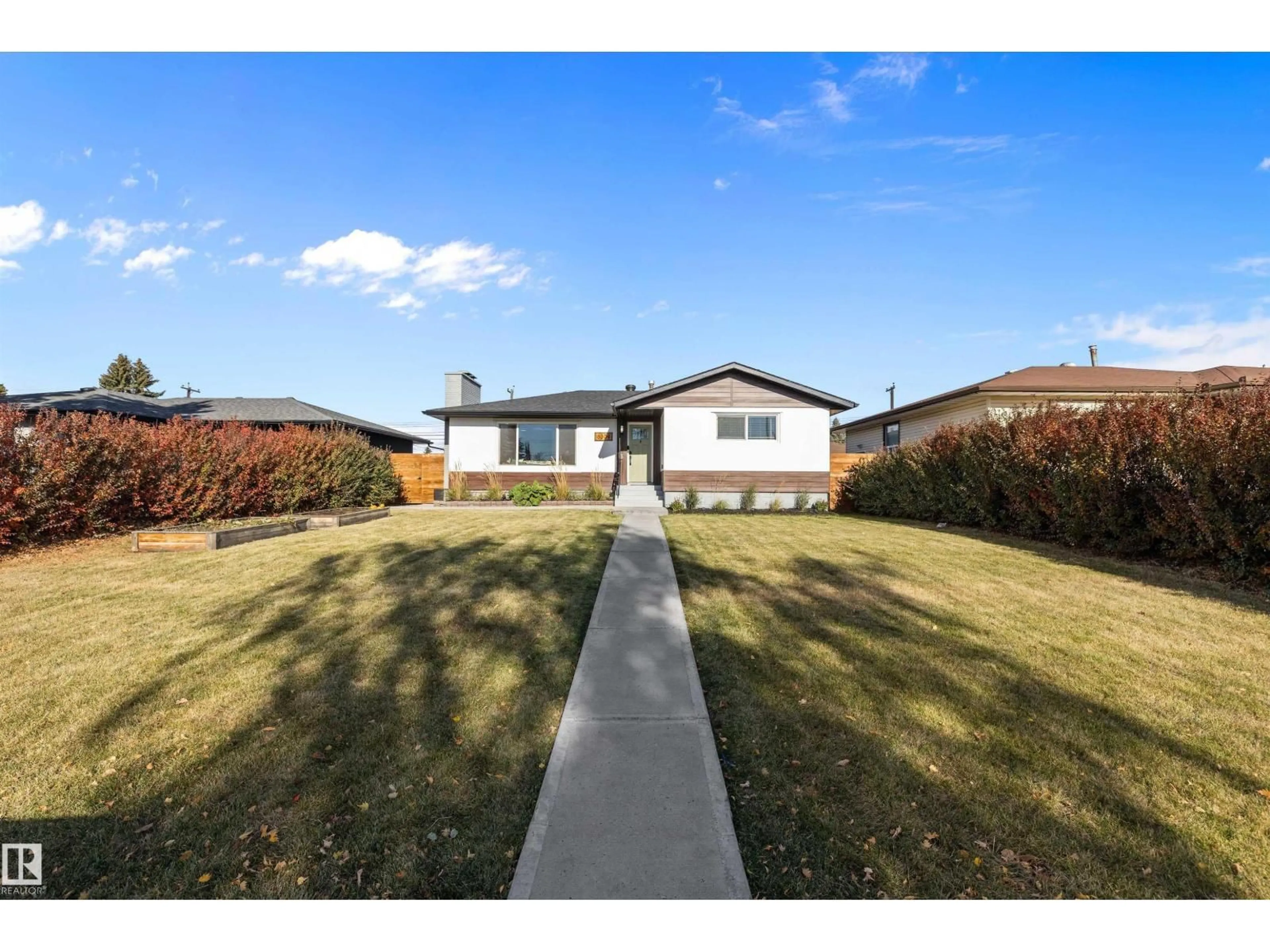 A pic from outside/outdoor area/front of a property/back of a property/a pic from drone, street for 6304 94A AV, Edmonton Alberta T6B0Y8