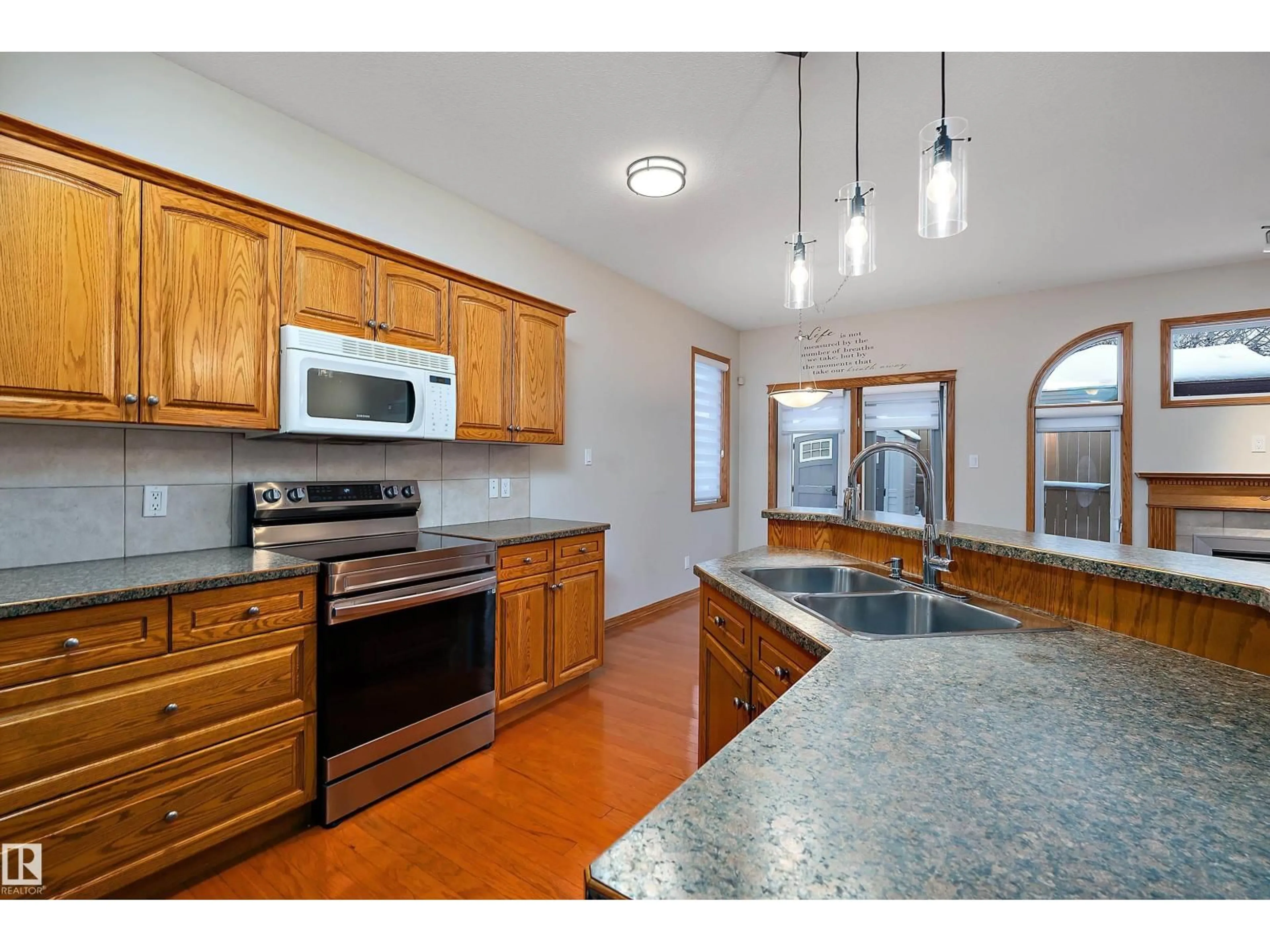 Open concept kitchen, unknown for 4931 48 AV, Onoway Alberta T0E1V0