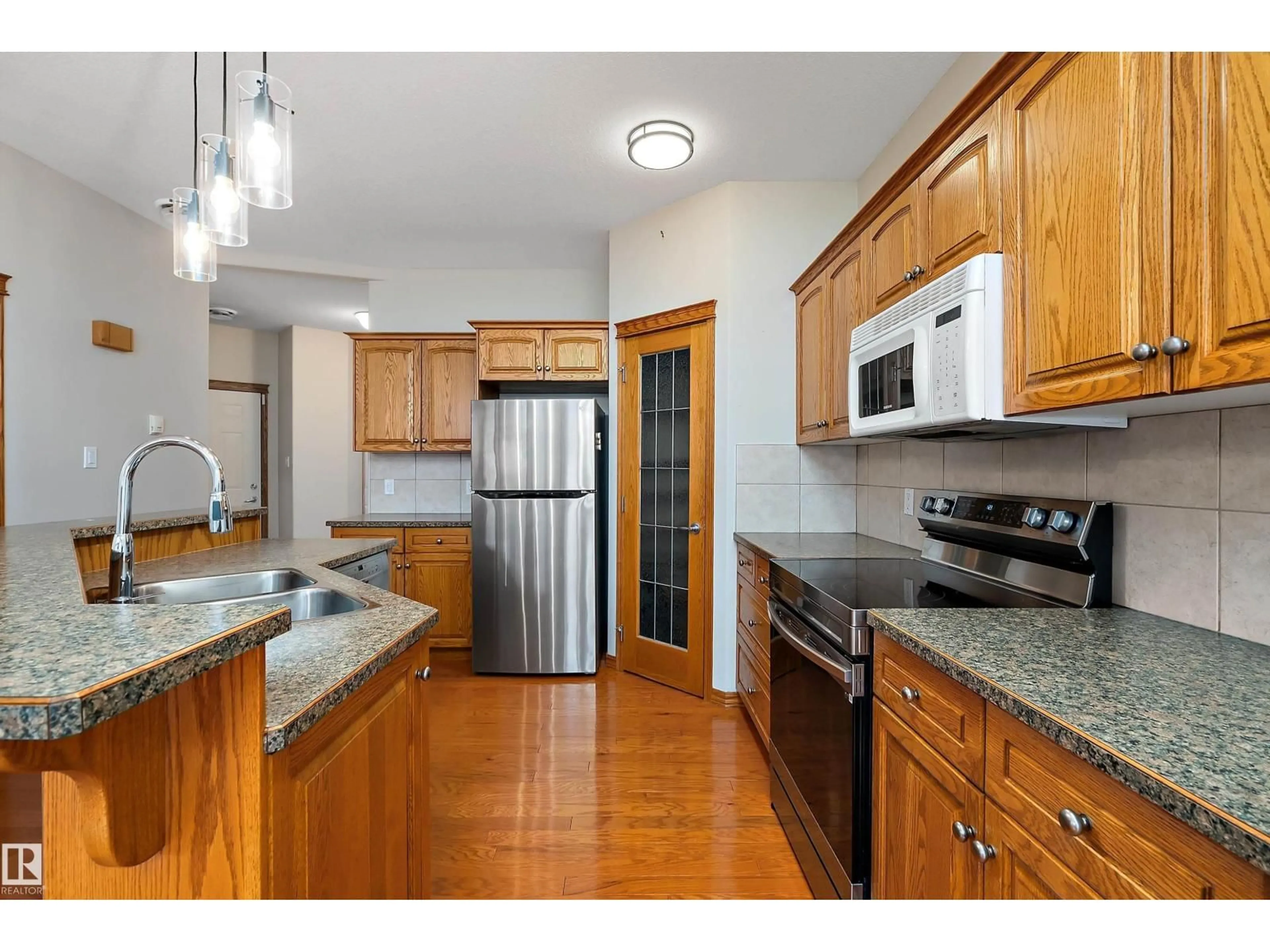 Standard kitchen, unknown for 4931 48 AV, Onoway Alberta T0E1V0