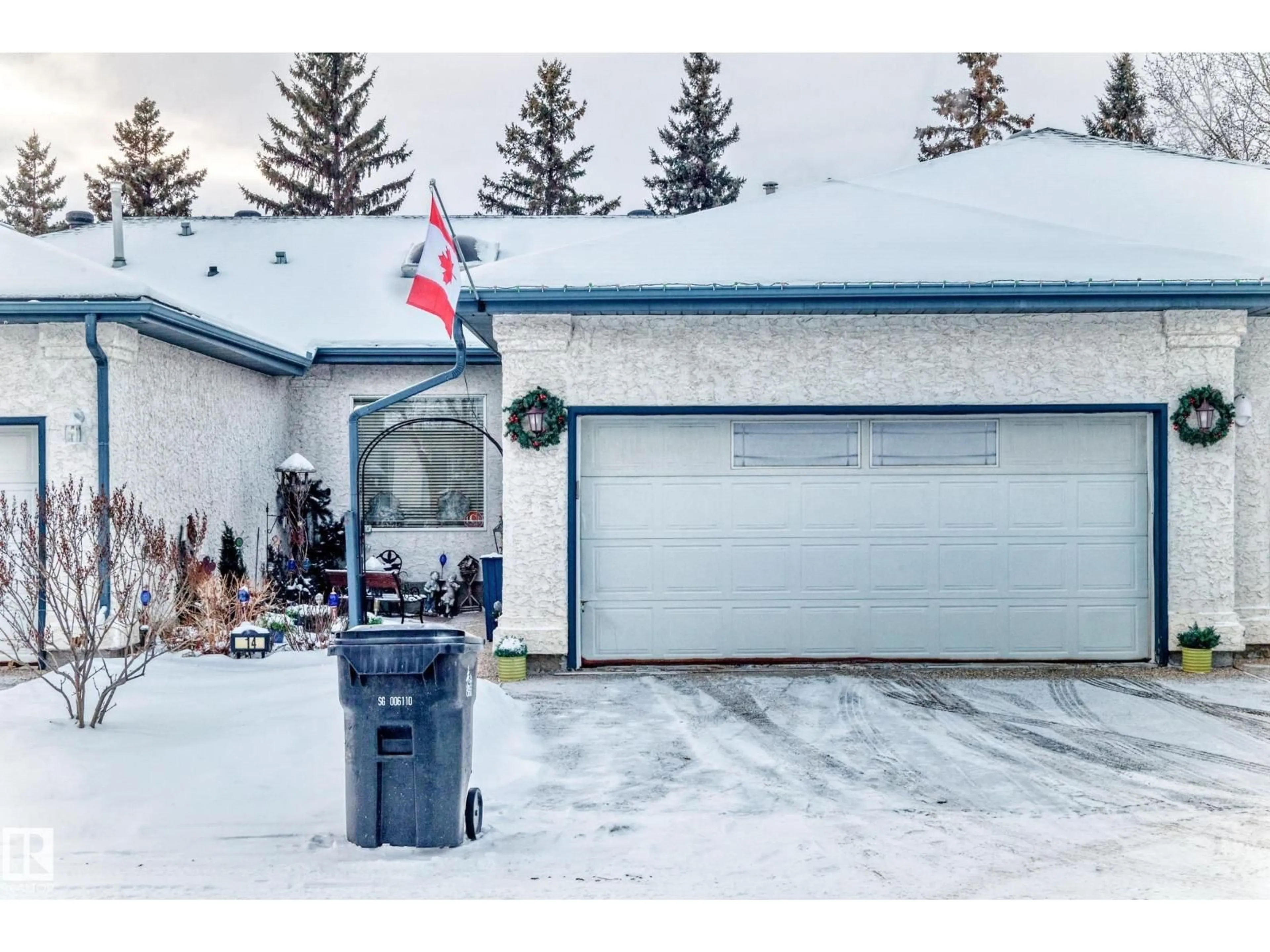 Indoor garage for 14 LINKSIDE PL, Spruce Grove Alberta T7X3C5