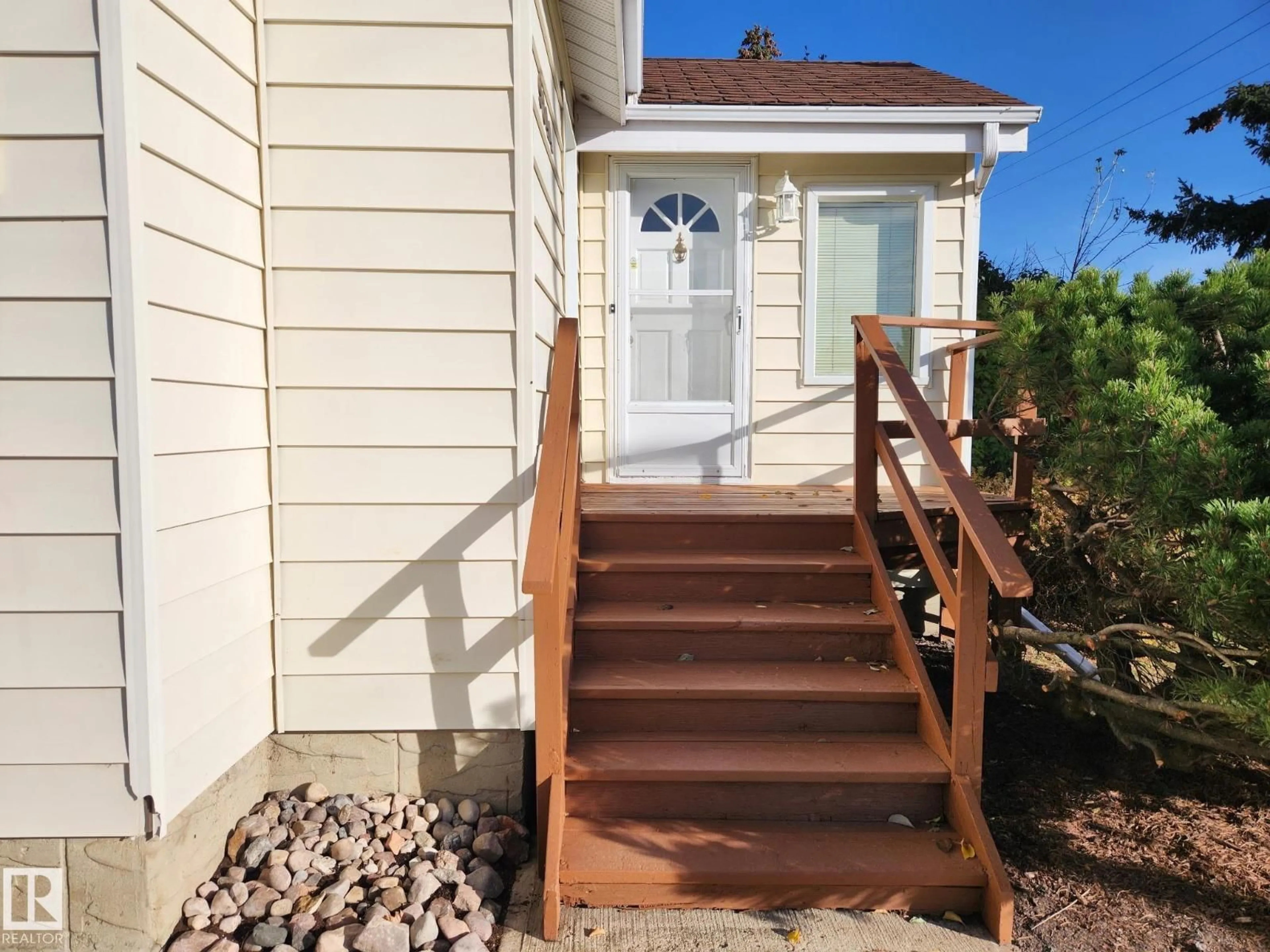 Unknown for 9844 99 ST, Westlock Alberta T7P1Y7