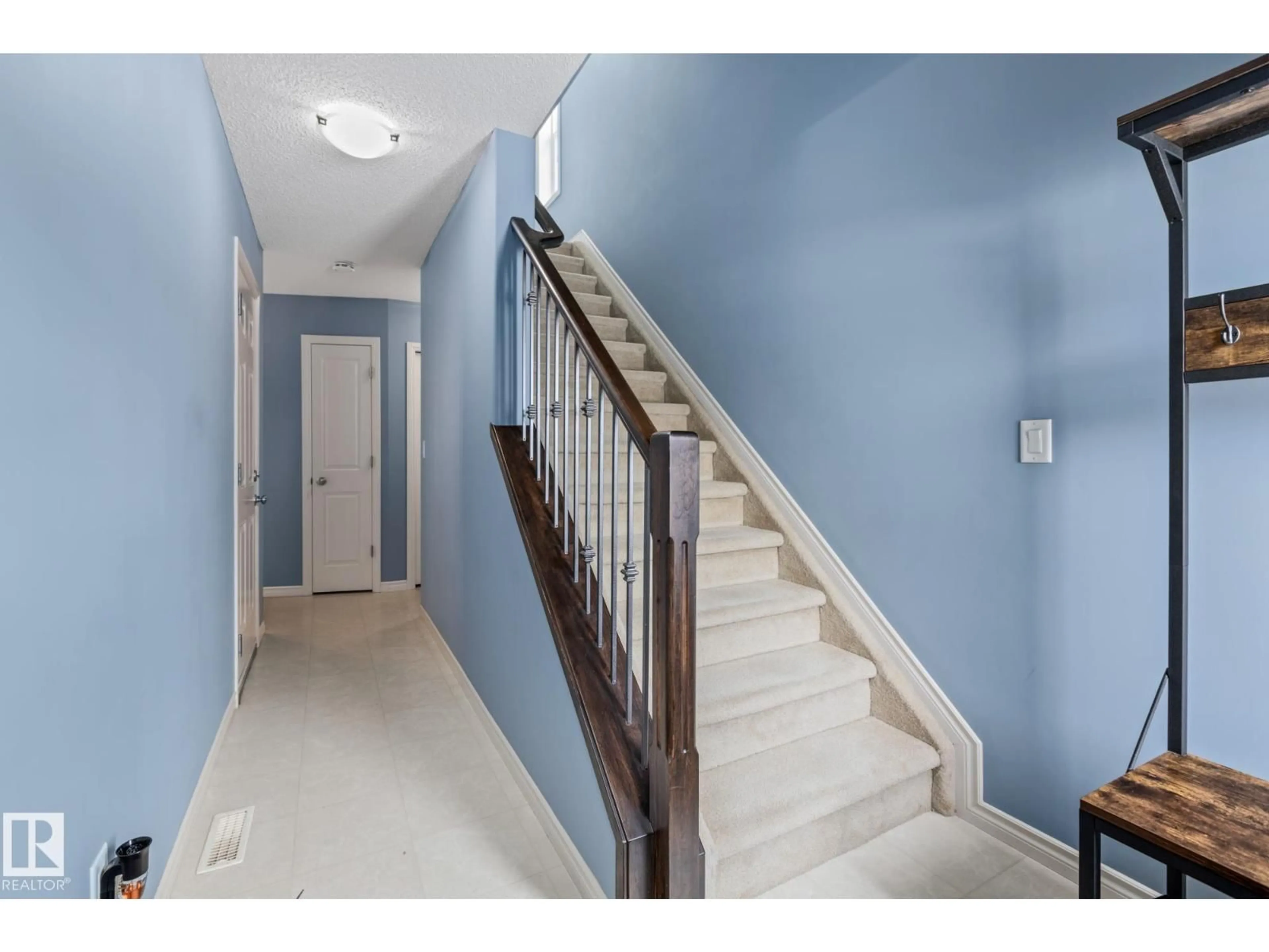 Unknown for #4 - 9511 102 AV, Morinville Alberta T8R0C6