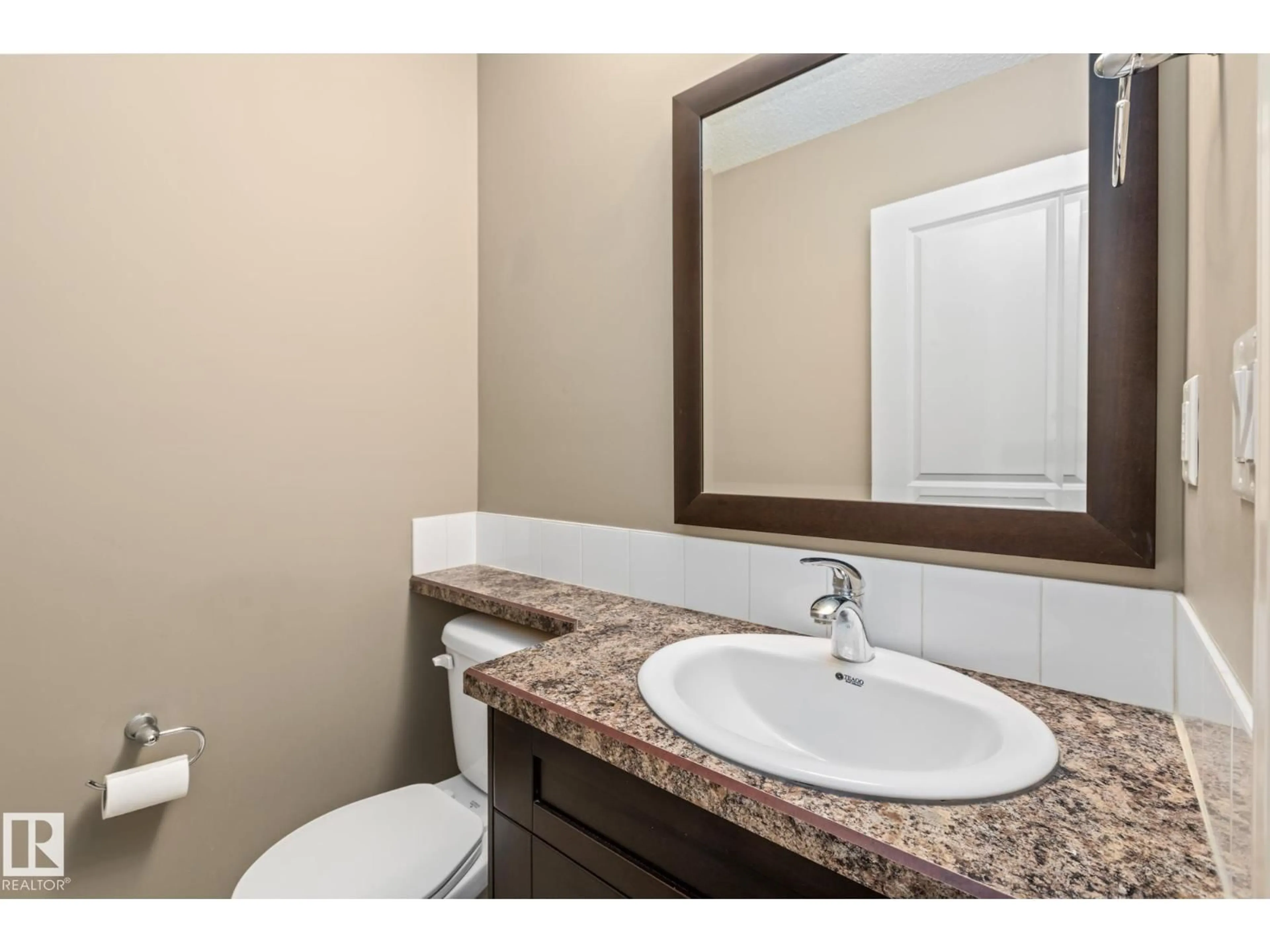 Standard bathroom, unknown for #4 - 9511 102 AV, Morinville Alberta T8R0C6