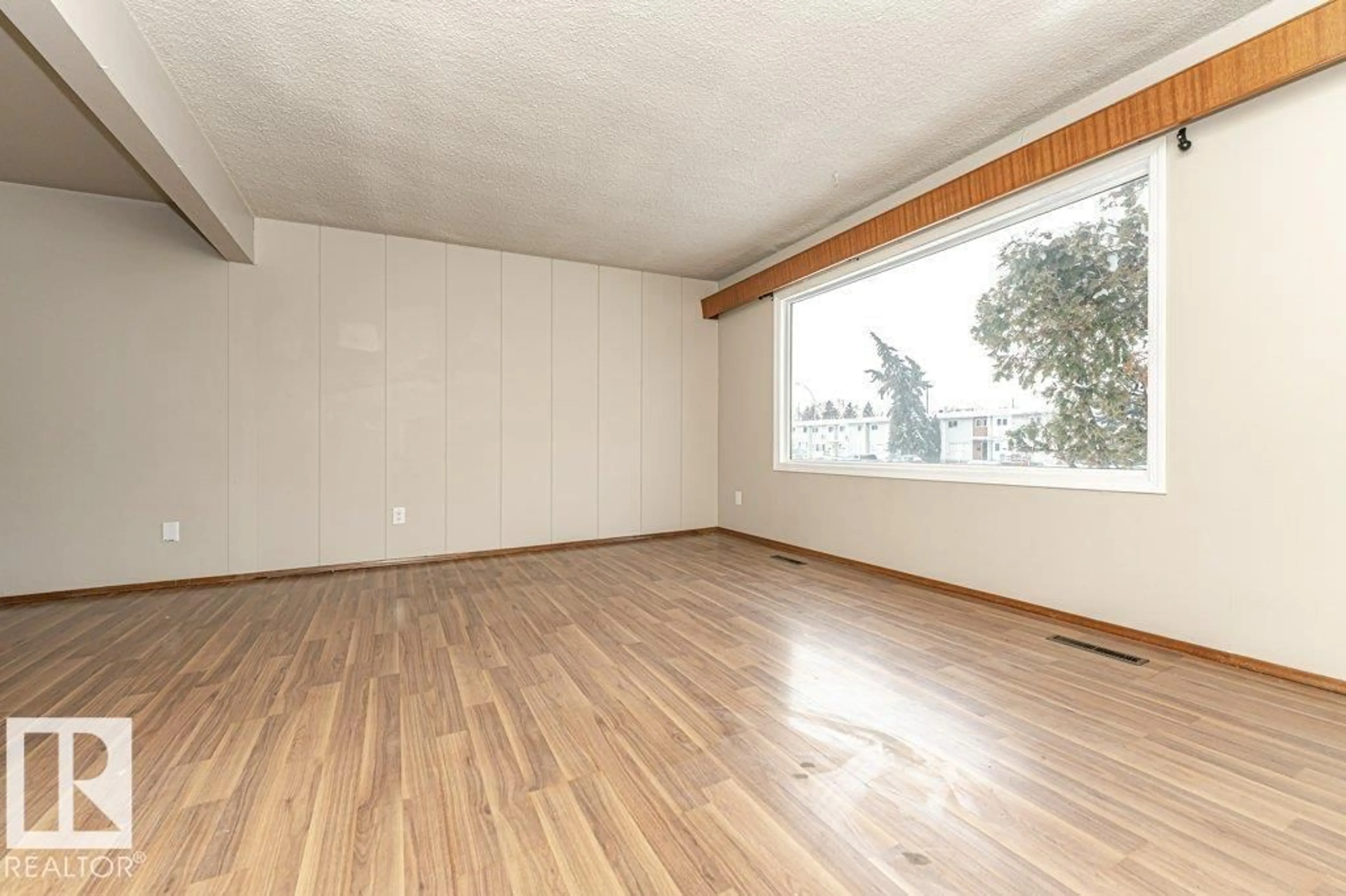 A pic of a room for NW - 13315-13317 82 ST, Edmonton Alberta T5E2T9