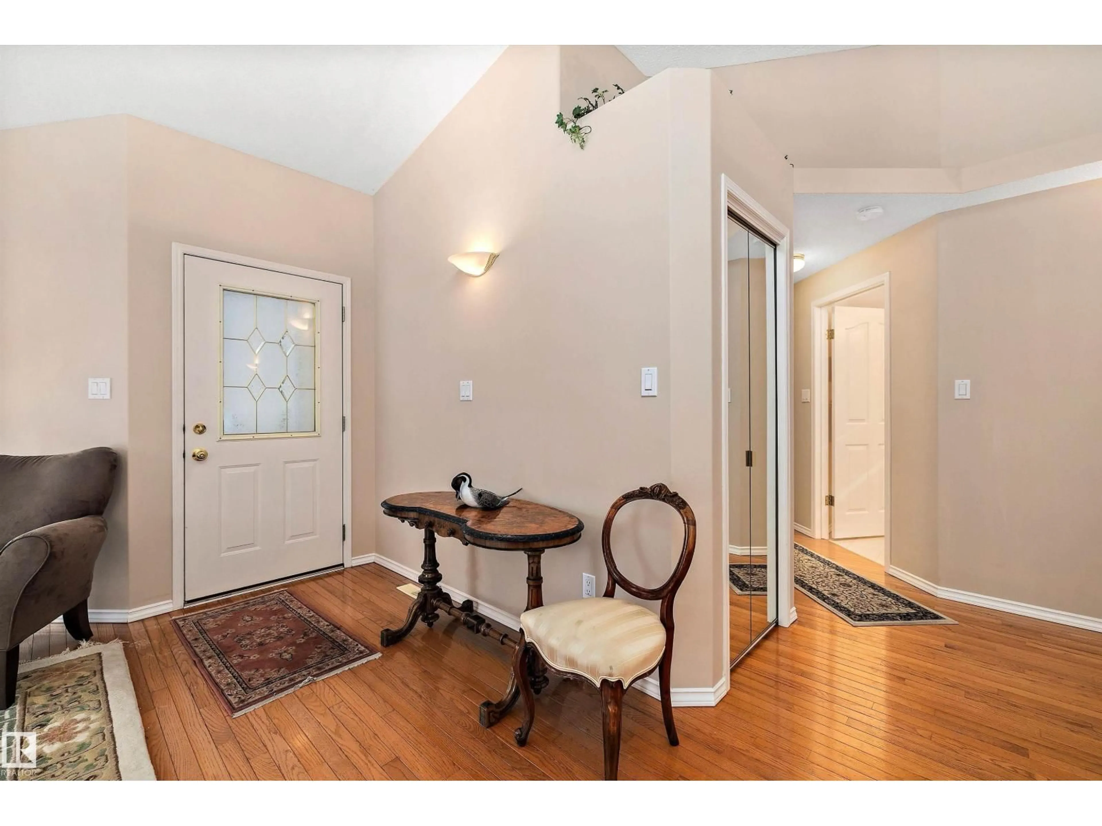 Indoor entryway for 5 - 2325 RIVERBEND RD, Edmonton Alberta T6R2P9