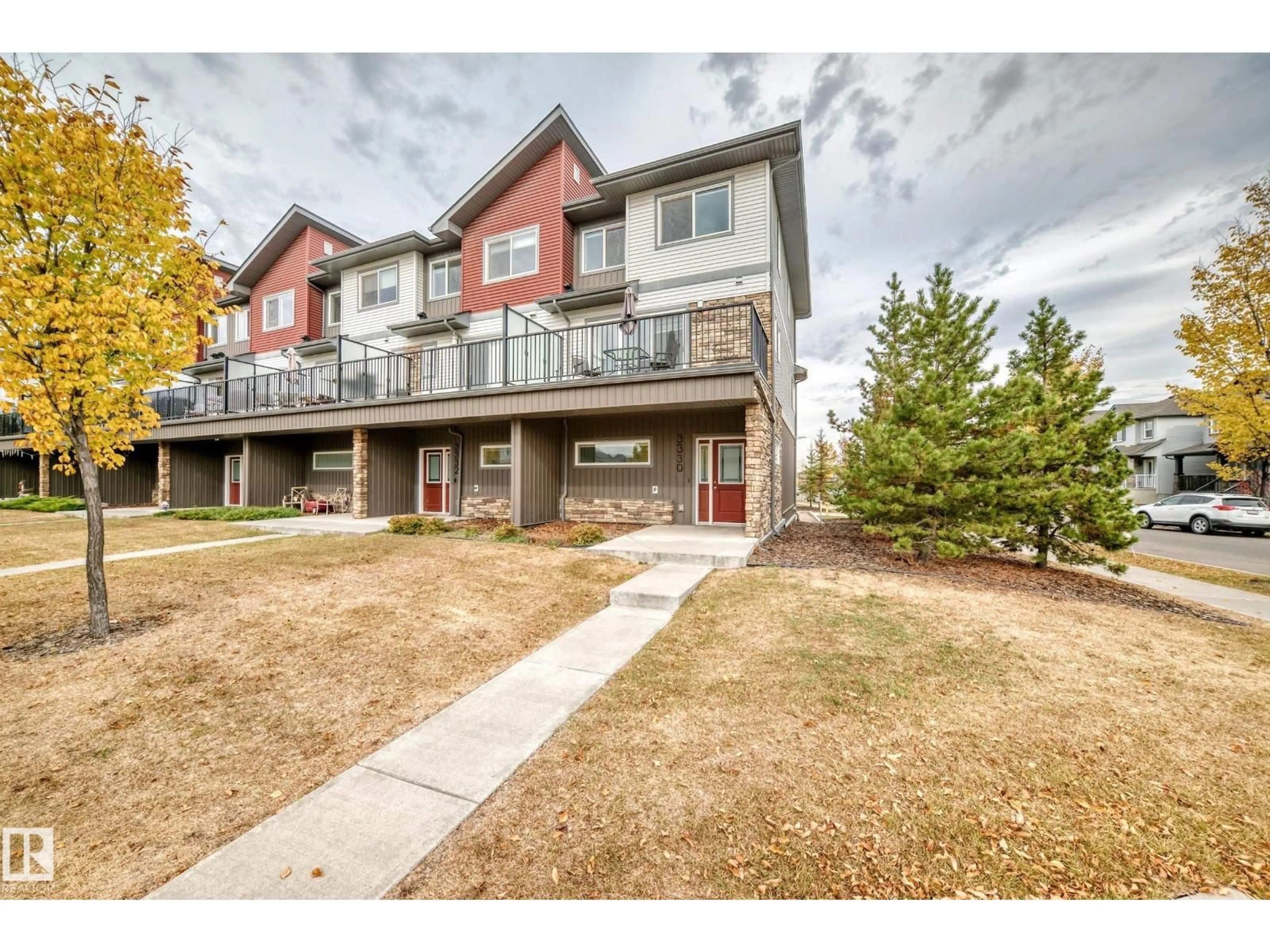 A pic from outside/outdoor area/front of a property/back of a property/a pic from drone, unknown for 3330 15A AV, Edmonton Alberta T6T0Y1