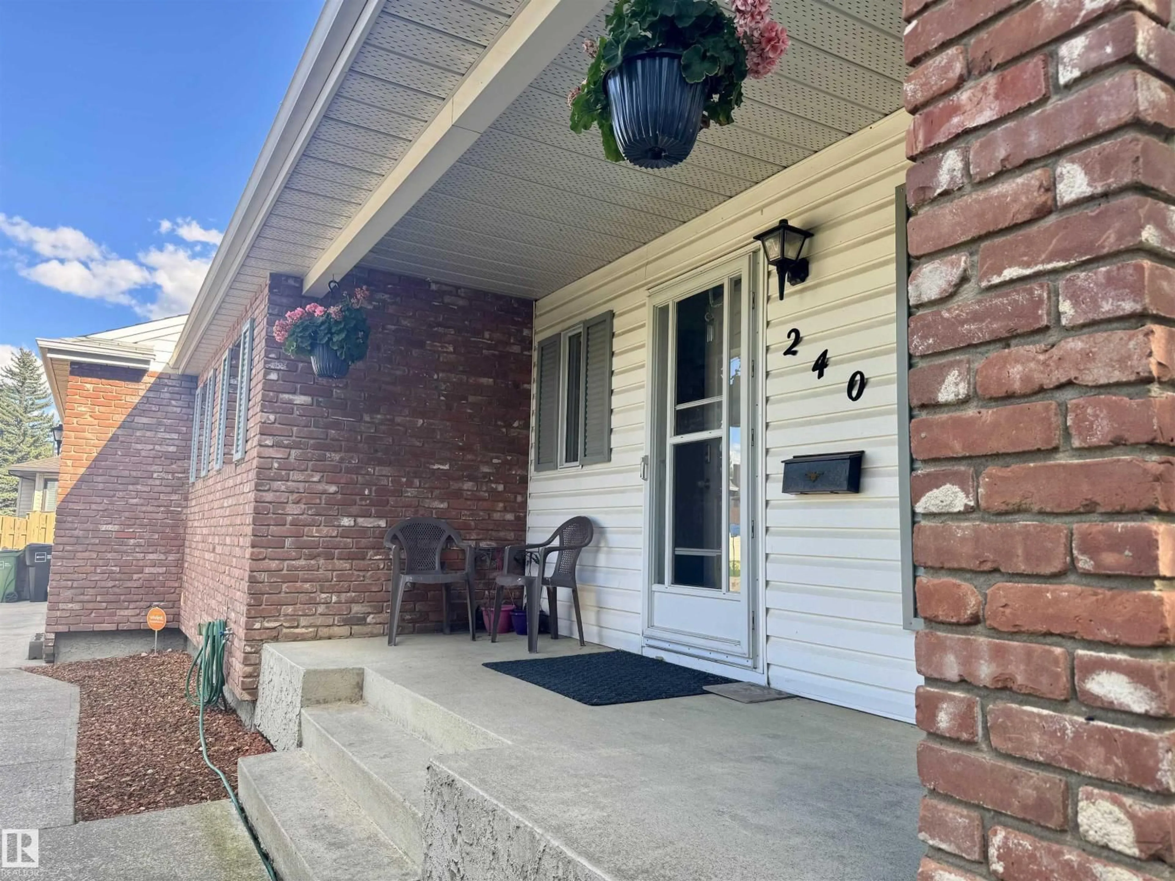 Unknown for 240 WAYGOOD RD, Edmonton Alberta T5T5M3