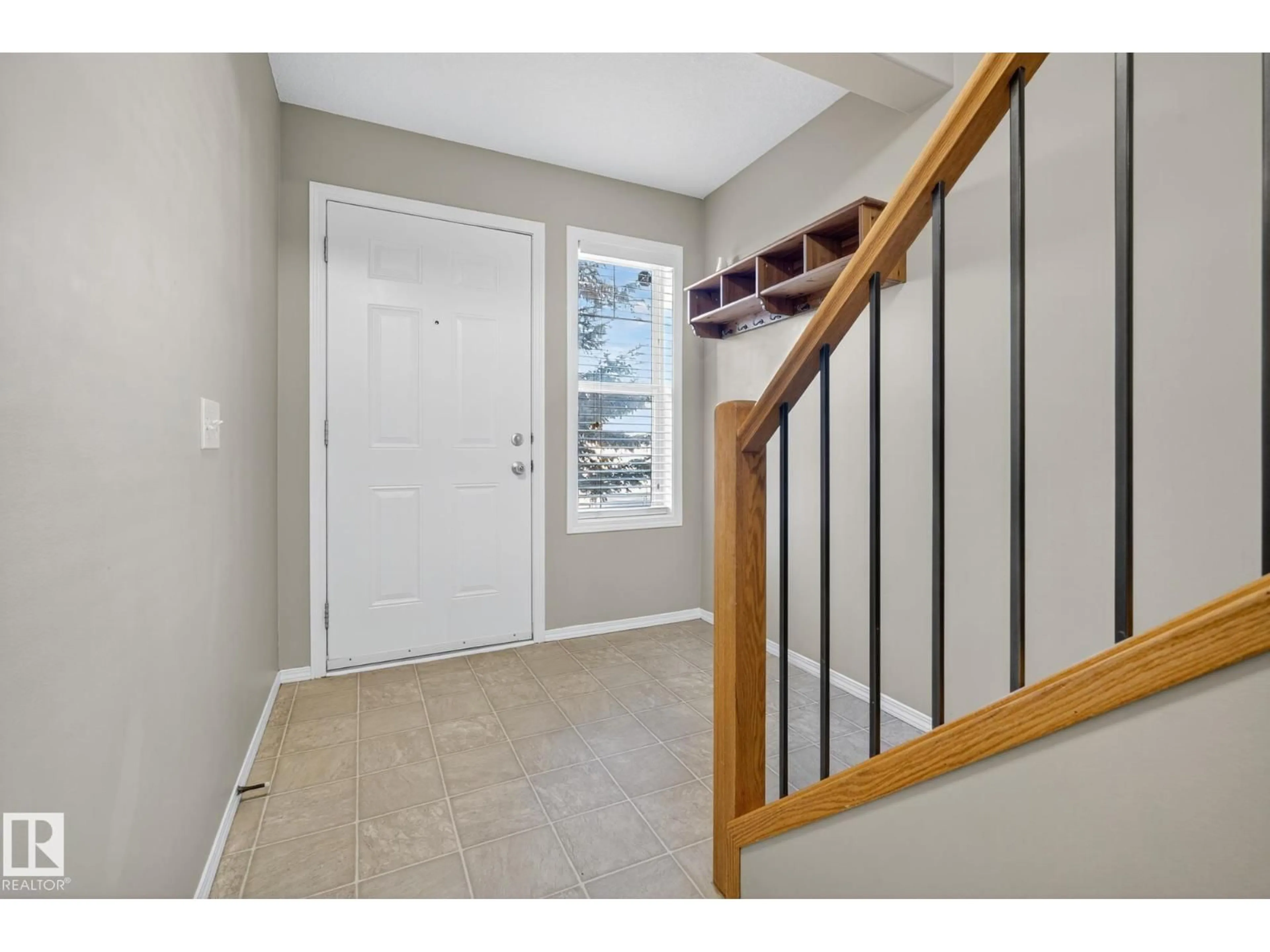 Indoor entryway for #71 - 230 EDWARDS DR, Edmonton Alberta T6X1G7