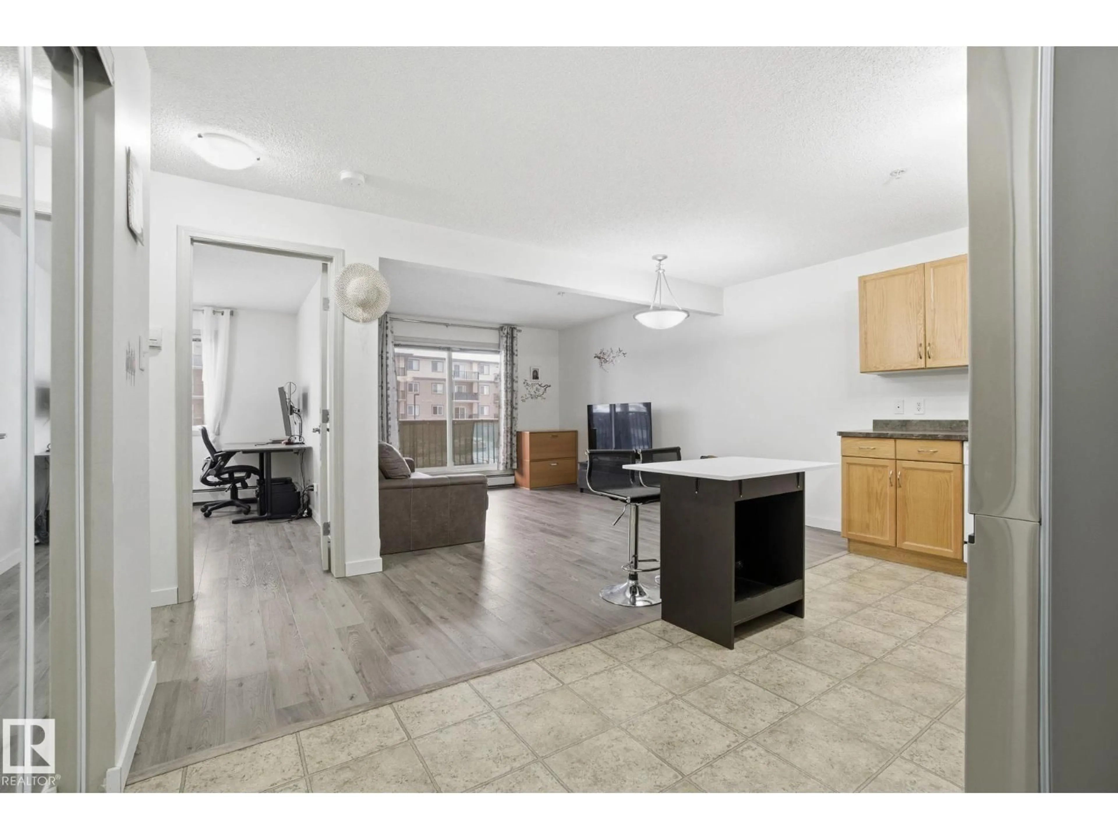 Open concept kitchen, unknown for 309 - 219 CLAREVIEW STATION DR, Edmonton Alberta T5Y0C5