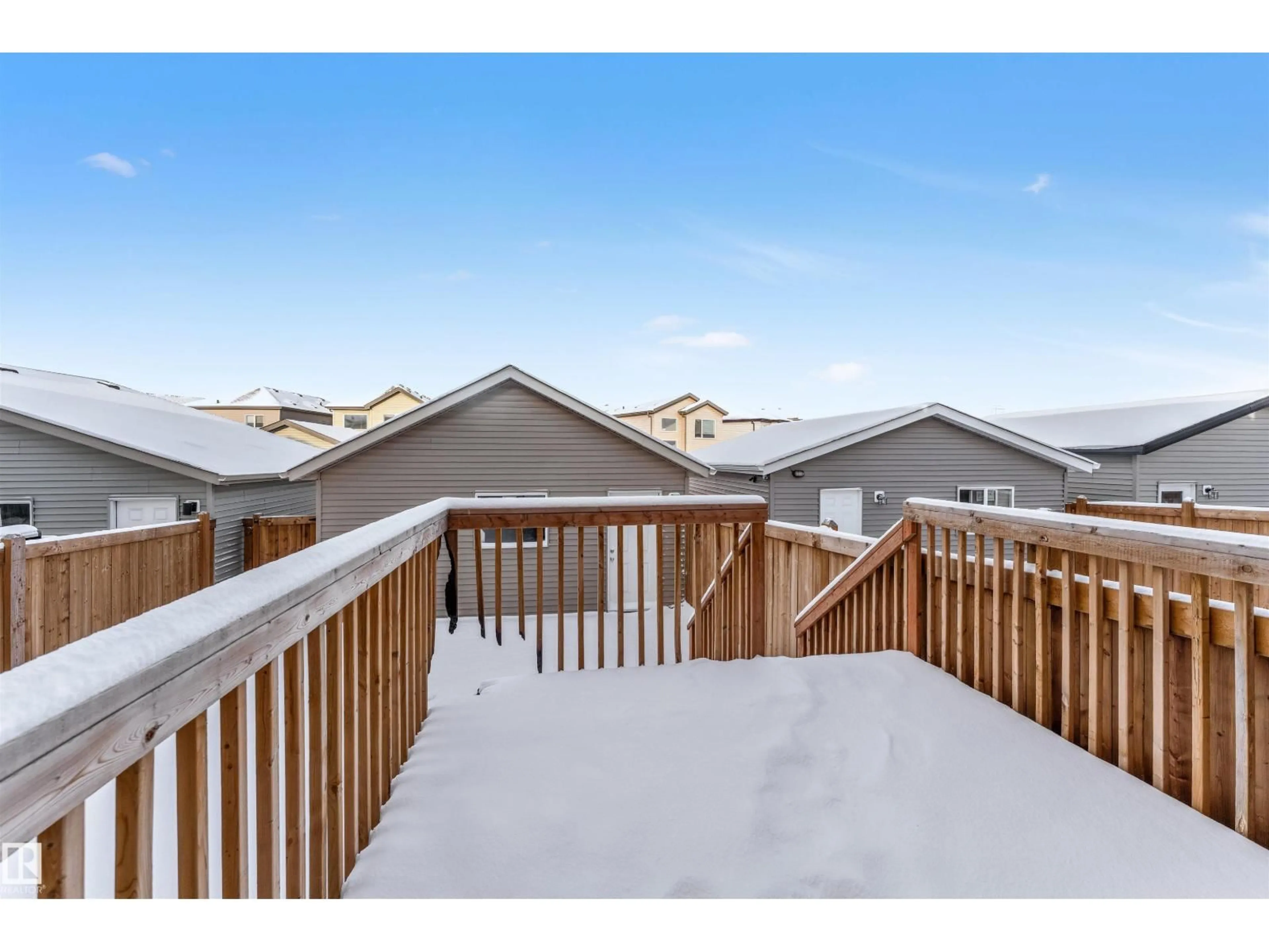 Patio, unknown for 324 36 AV, Edmonton Alberta T6T2P9