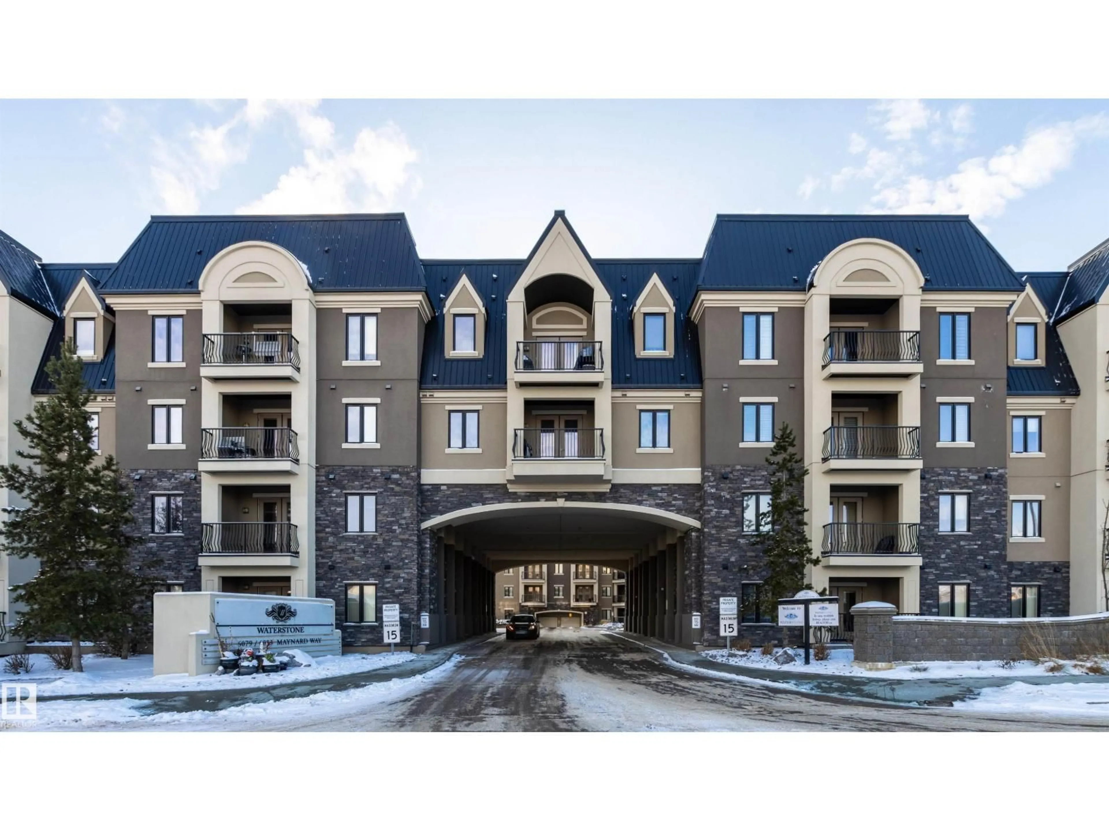 Indoor foyer for 6083 - 425 MAYNARD WY, Edmonton Alberta T6R0S5