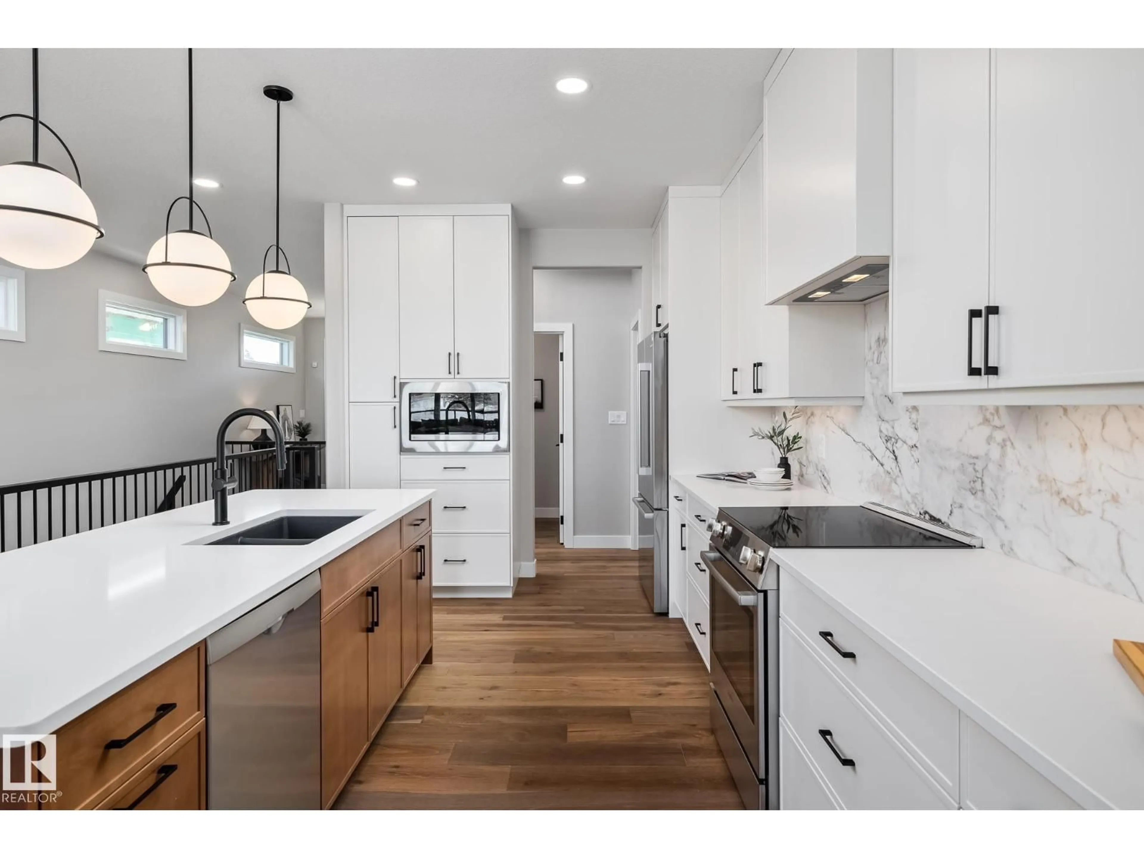 Open concept kitchen, unknown for 15 NEWBURY CI, Sherwood Park Alberta T8B0G1