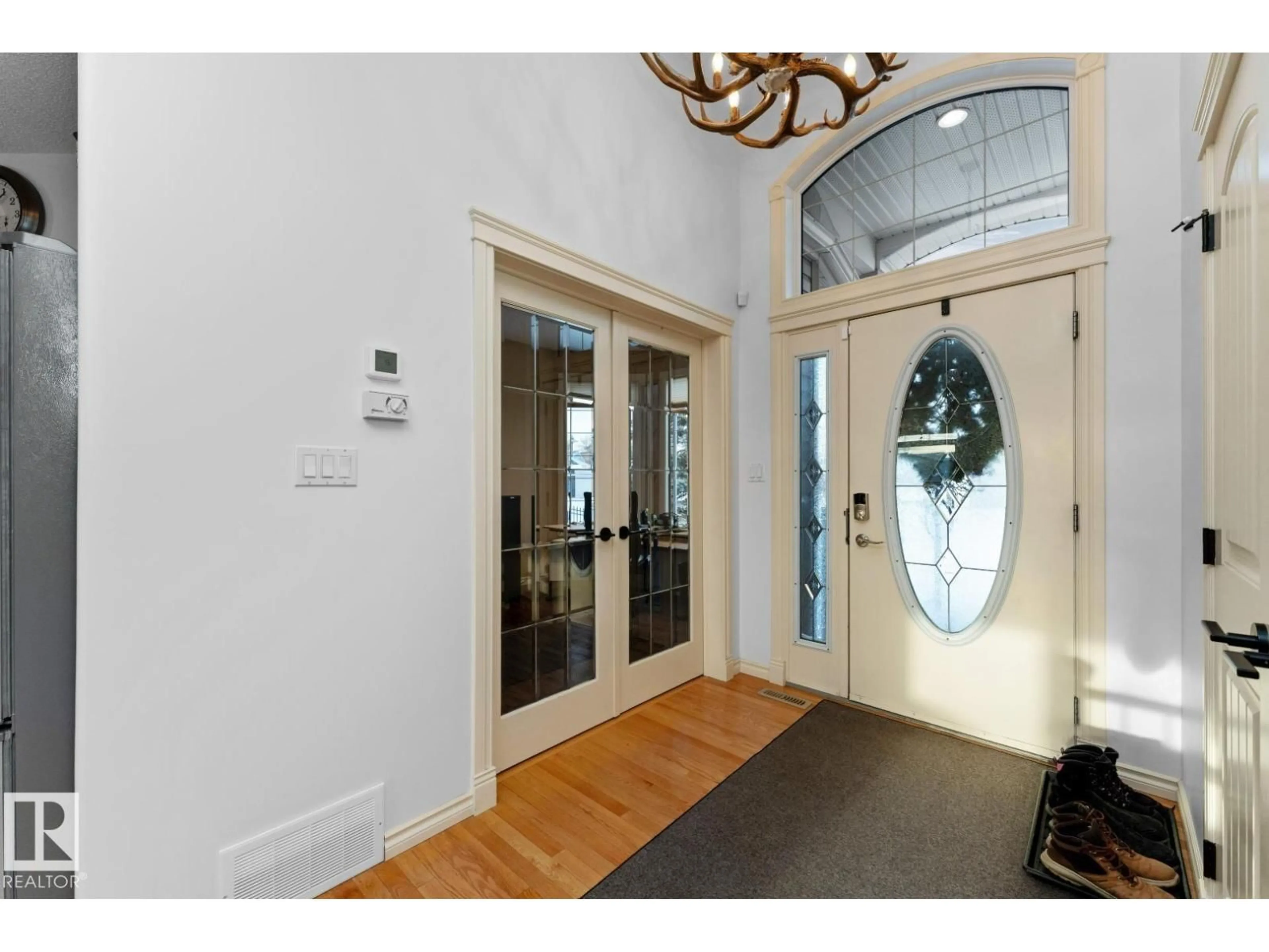 Indoor foyer for 3211 62, Beaumont Alberta T4X1T6