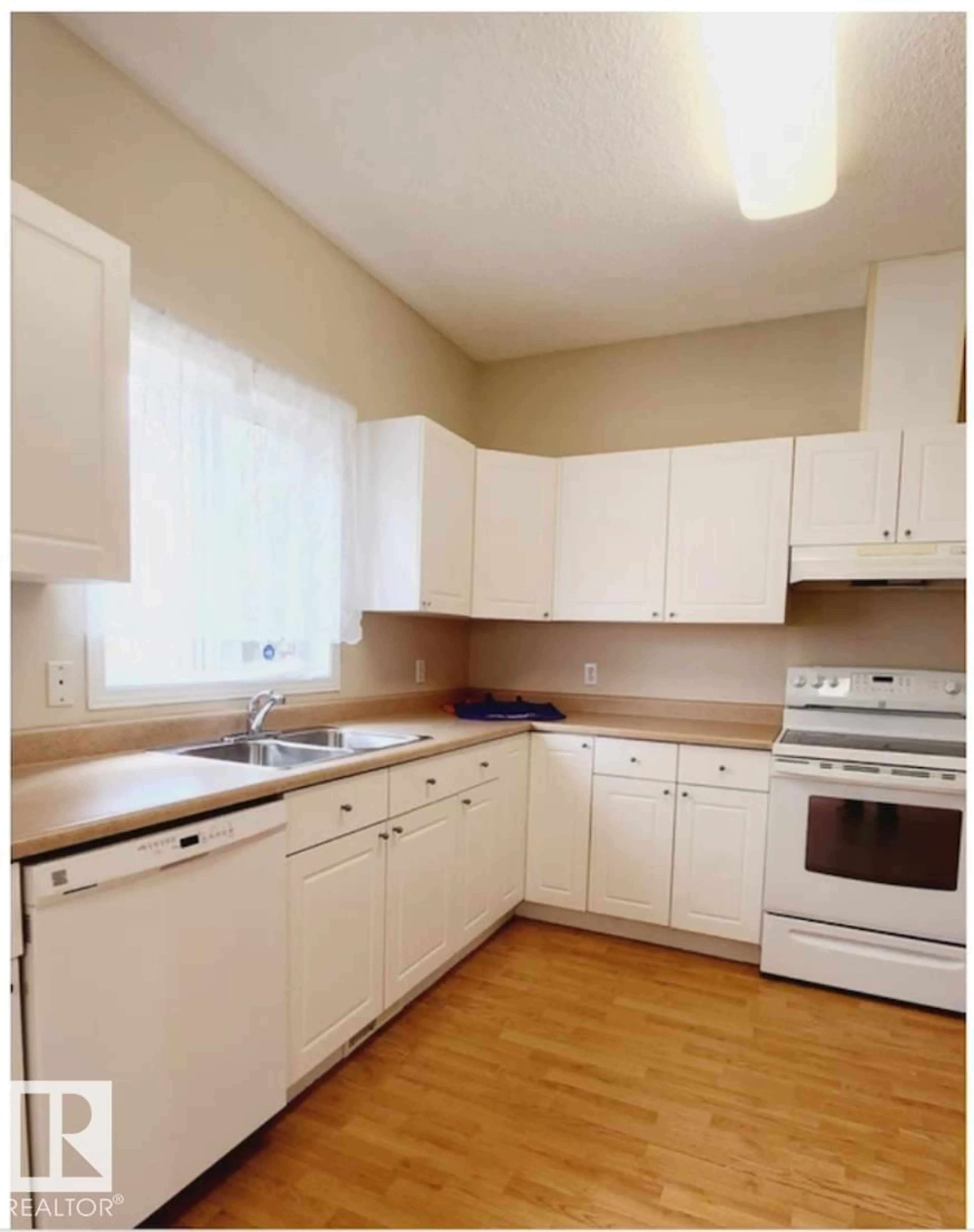 Standard kitchen, unknown for #47 - 16728 115 ST NW, Edmonton Alberta T5X6G6