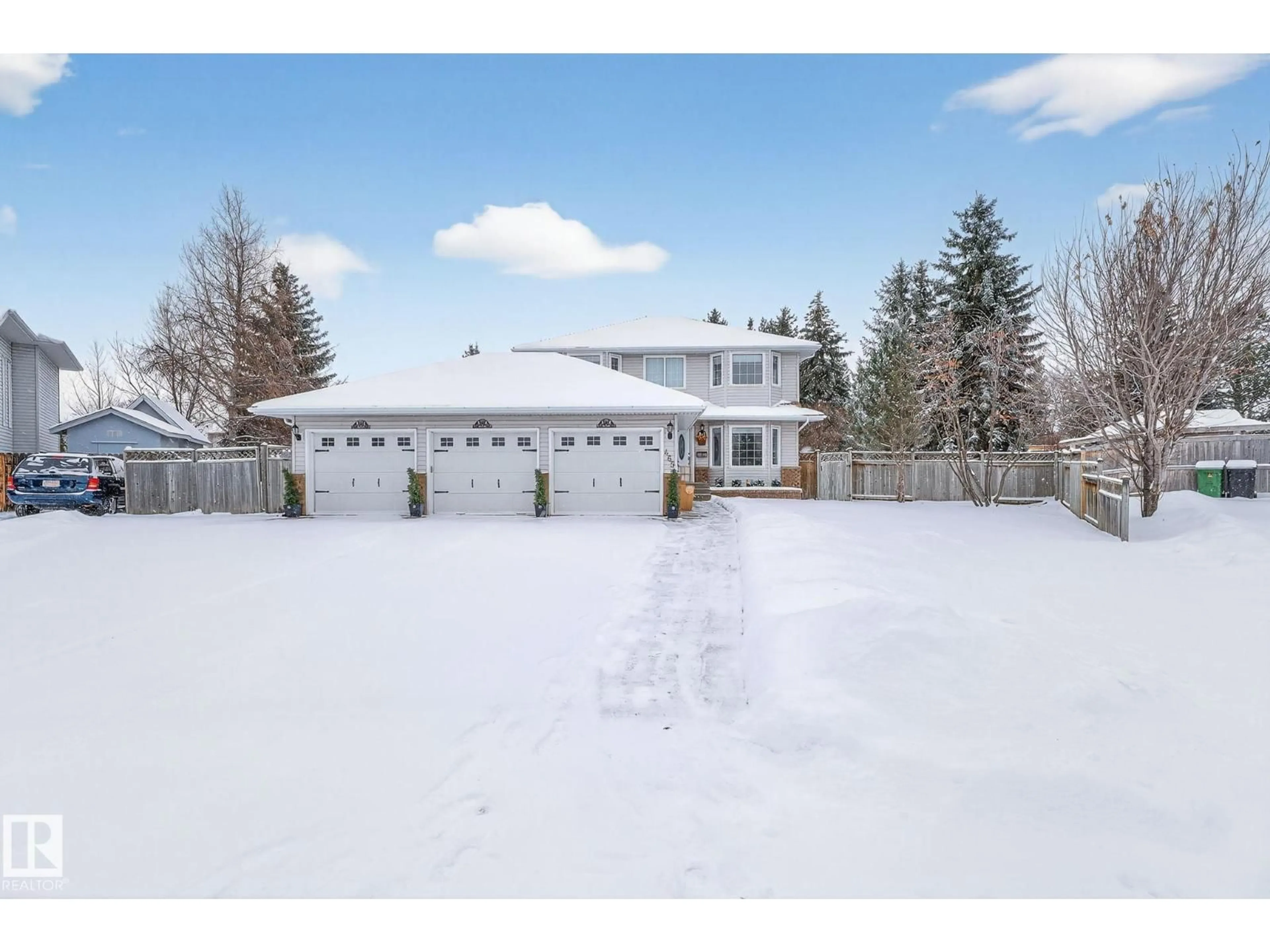 A pic from outside/outdoor area/front of a property/back of a property/a pic from drone, street for 465 RIVERPARK, Fort Saskatchewan Alberta T8L3X3