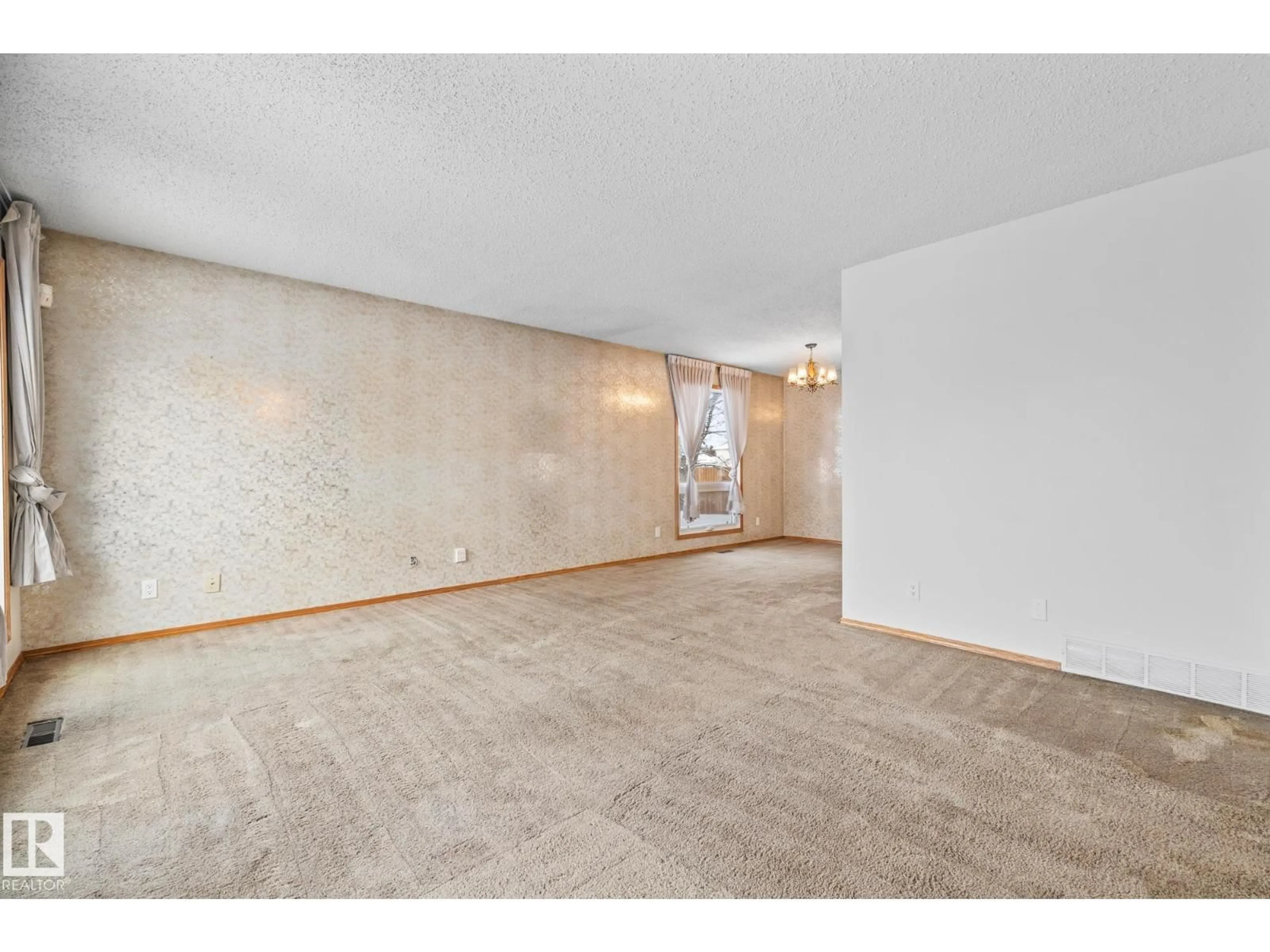 A pic of a room for NW - 16239 114 ST, Edmonton Alberta T5X2L9