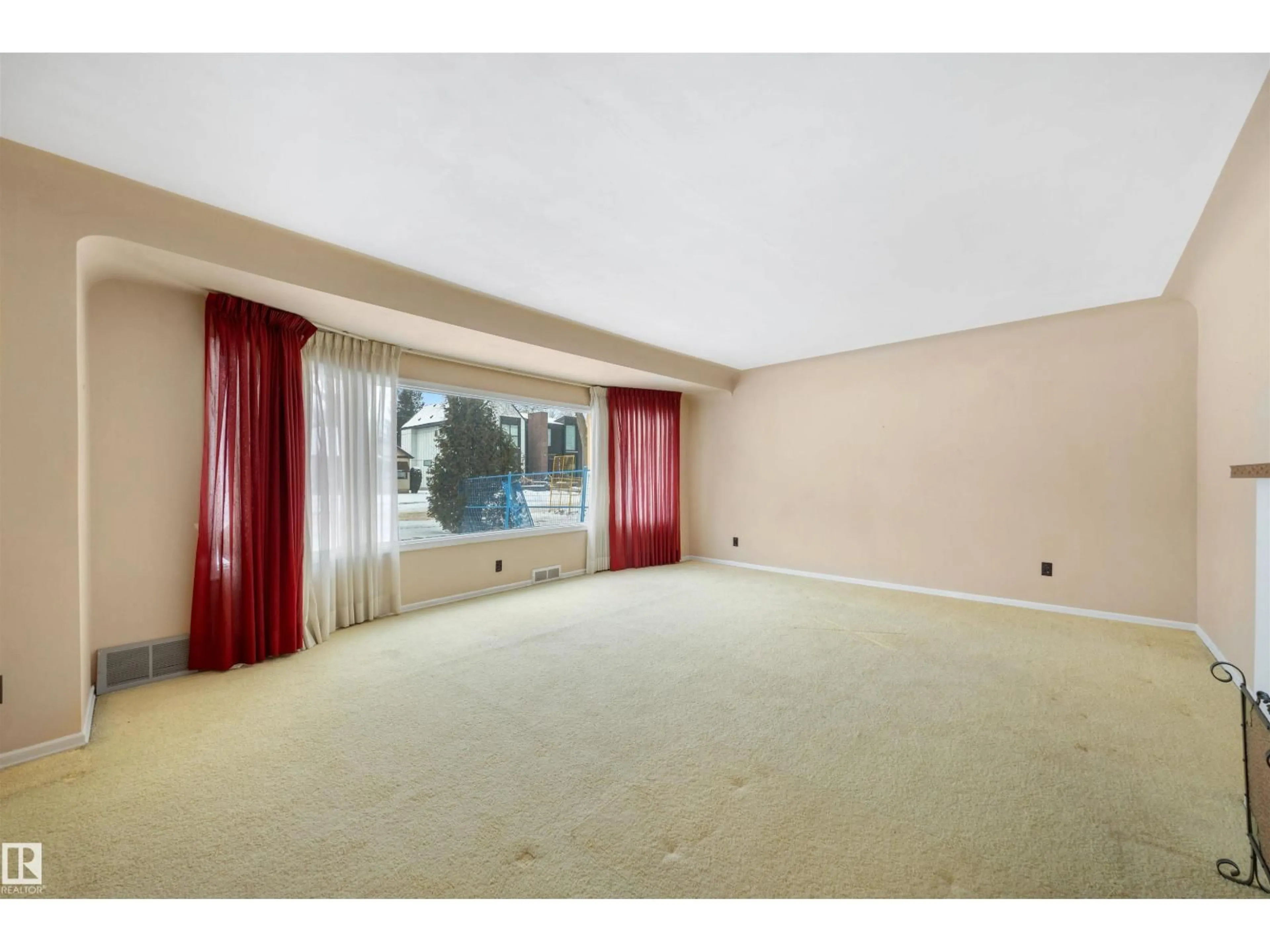A pic of a room for NW - 10525 134 ST, Edmonton Alberta T5N2B4