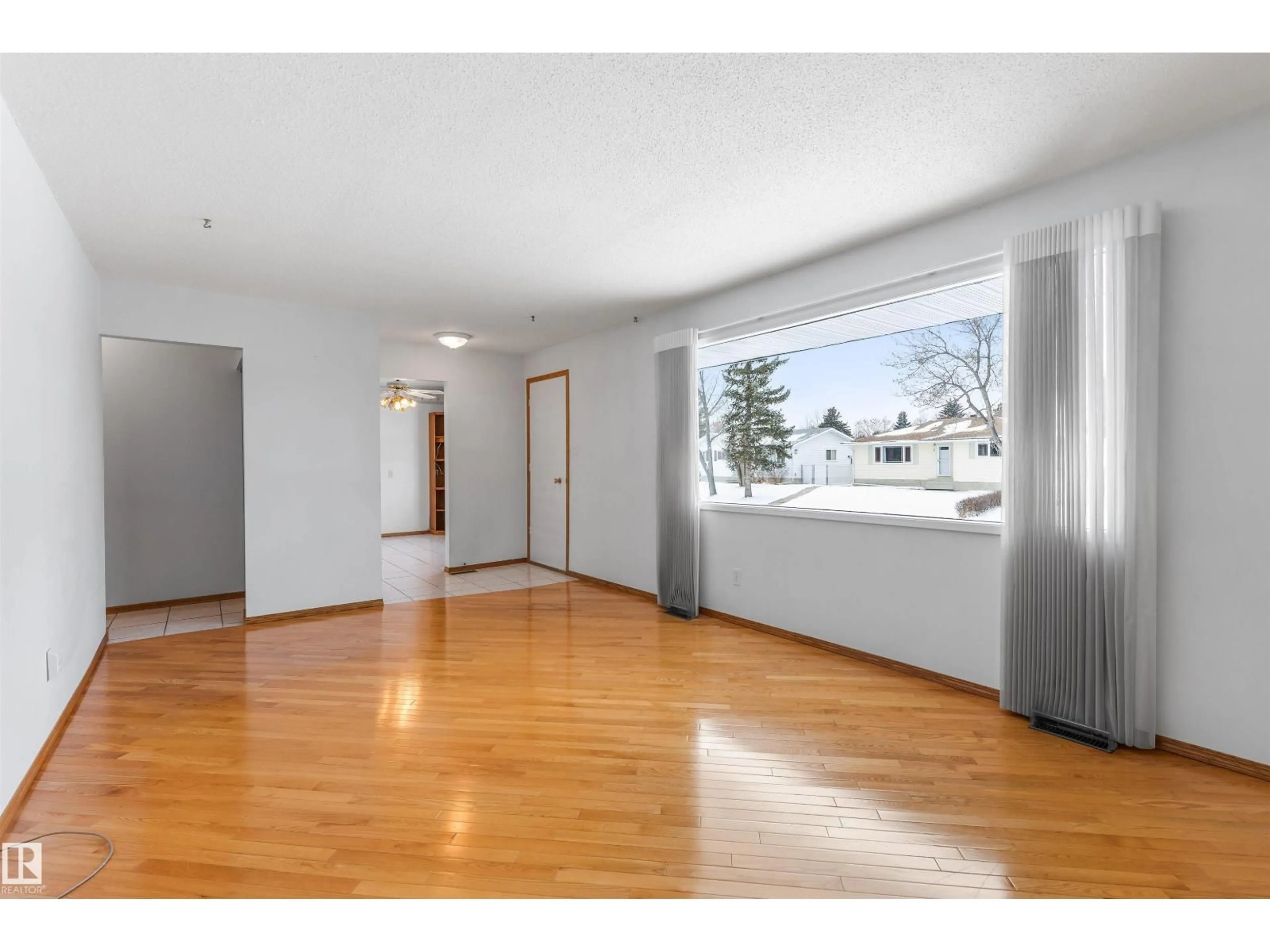 A pic of a room for 12 ATHAPASKAN DR, Leduc Alberta T9E4N2