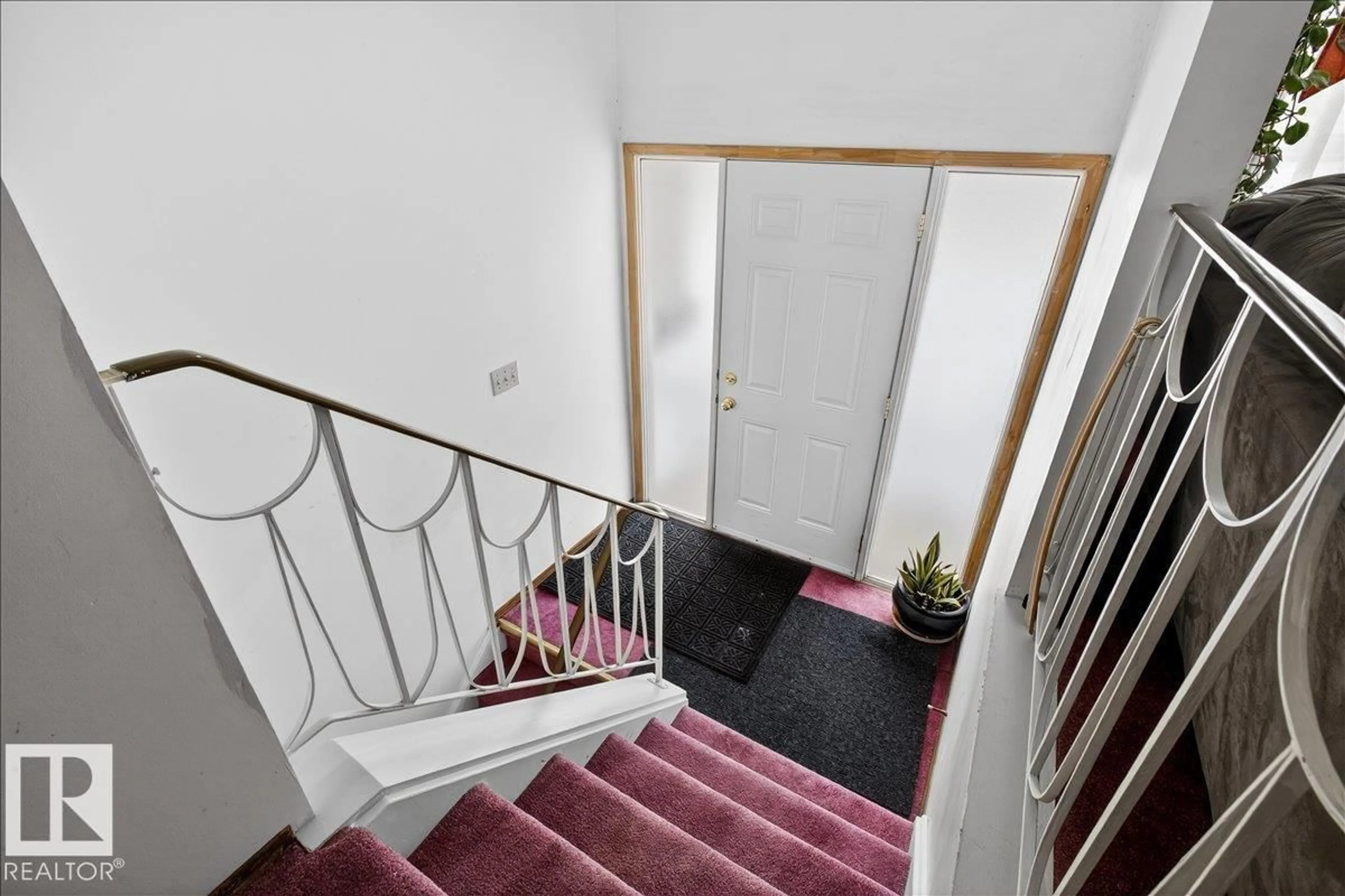 Stairs for NW - 17003 109 ST, Edmonton Alberta T5X3E2