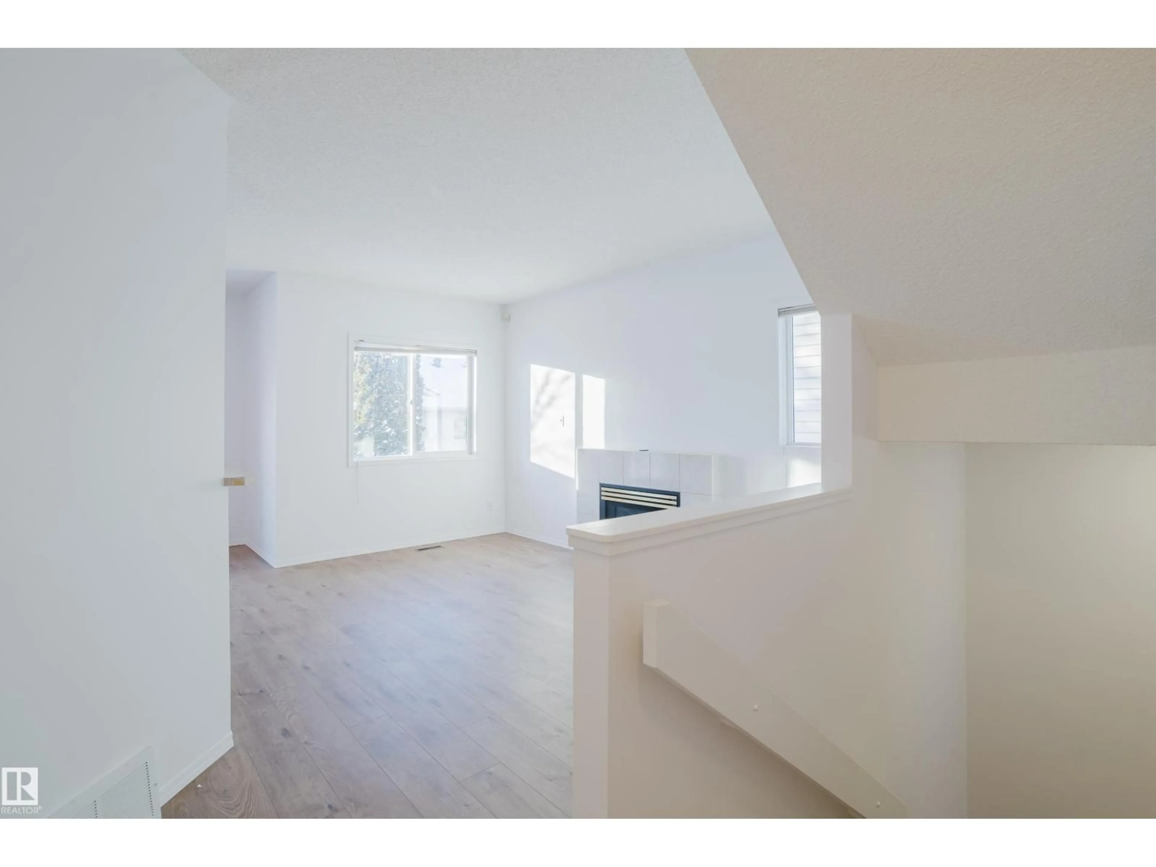 A pic of a room for 843 - 57 YOUVILLE DR, Edmonton Alberta T6L6T2